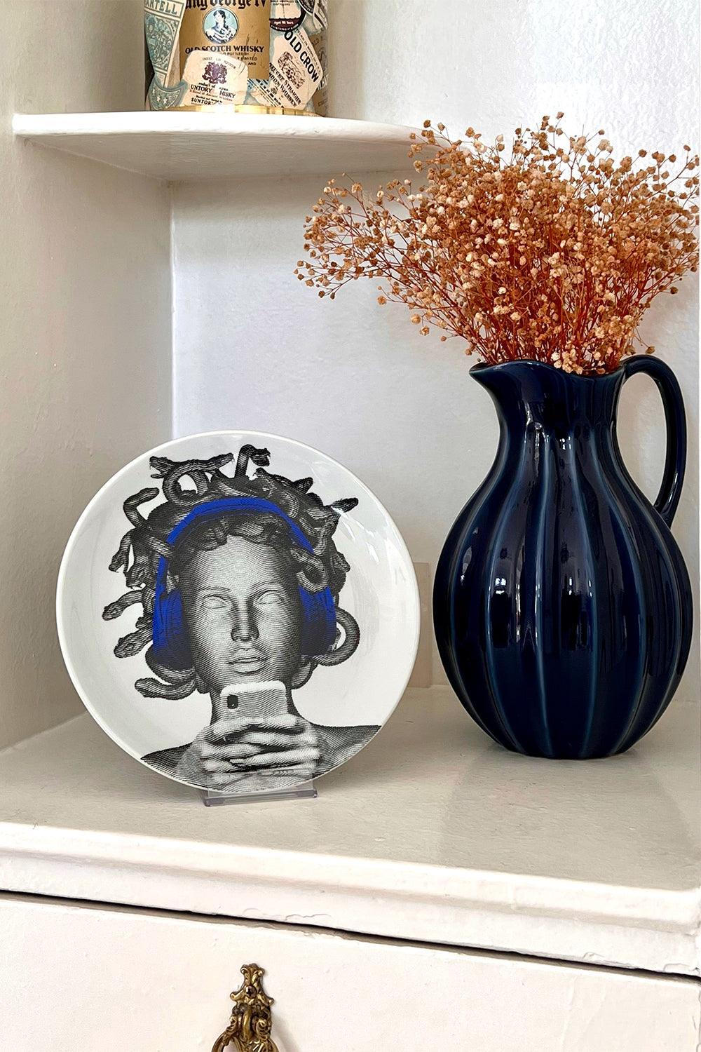 Dekorati̇f Tabak No:6 Medusa Is Beautiful Now - 1