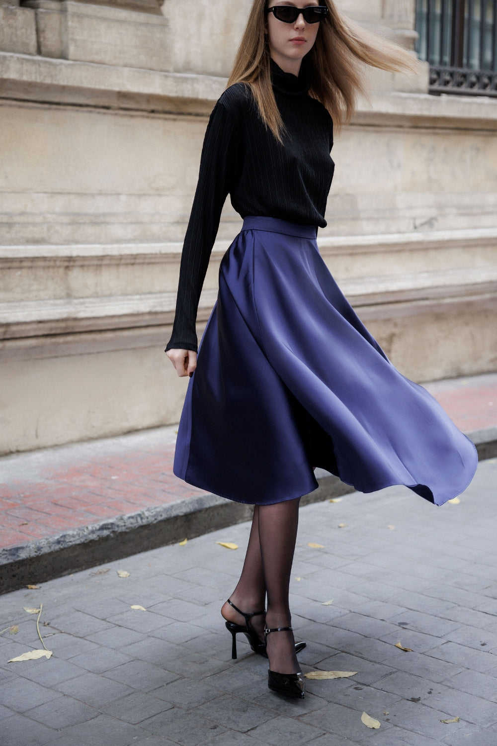 Lacivert Saten Pileli Çan Etek - 1