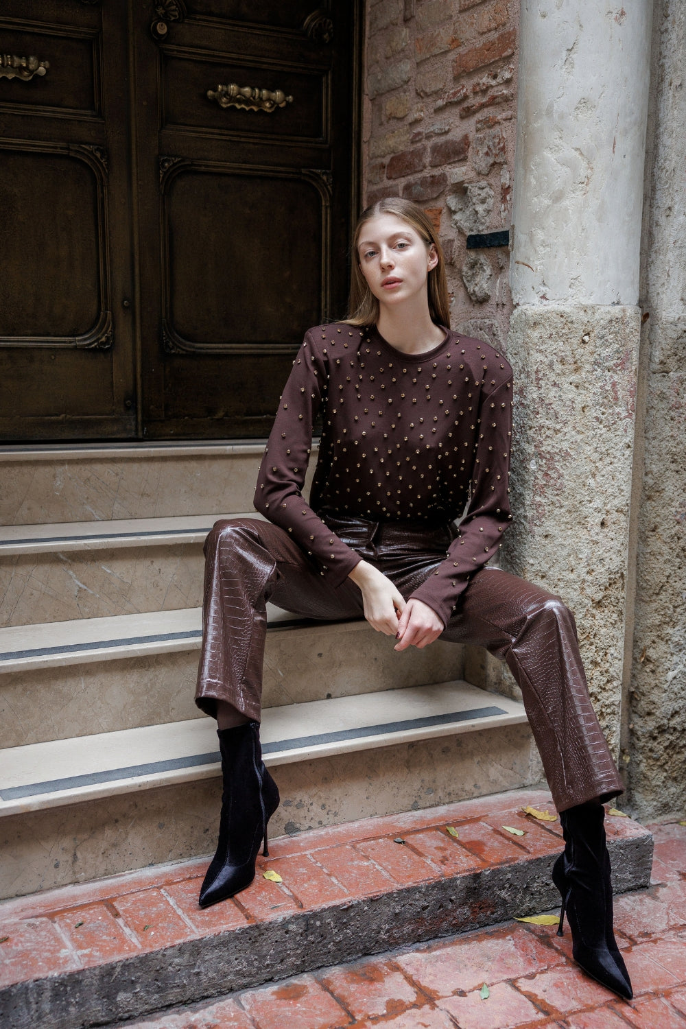 Acı Kahve Taş İşlemeli Vatkalı Uzun Kollu Tişört - 0