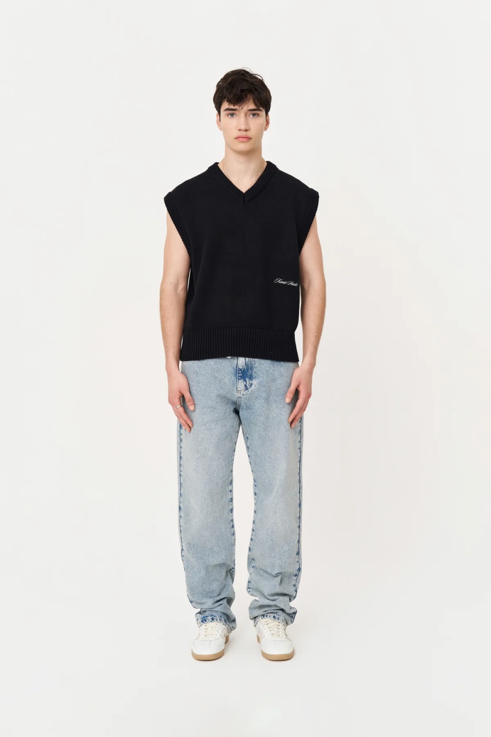 Nakışlı Siyah Süveter - 4