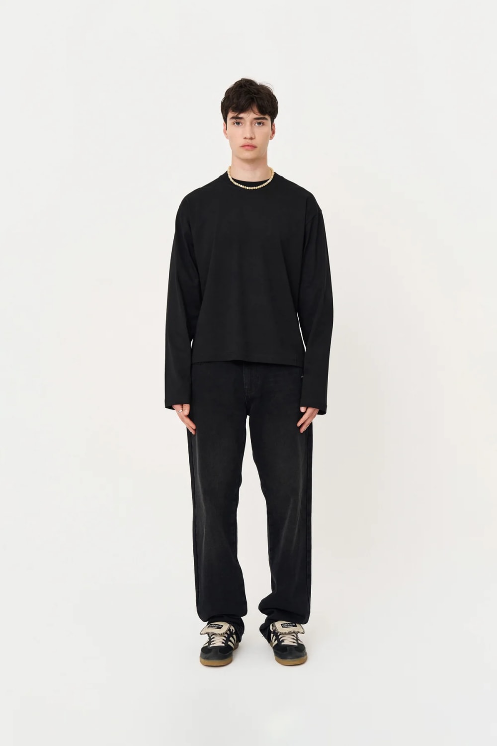 Uzun Kollu Nakışlı Oversize Siyah T-Shirt - 5