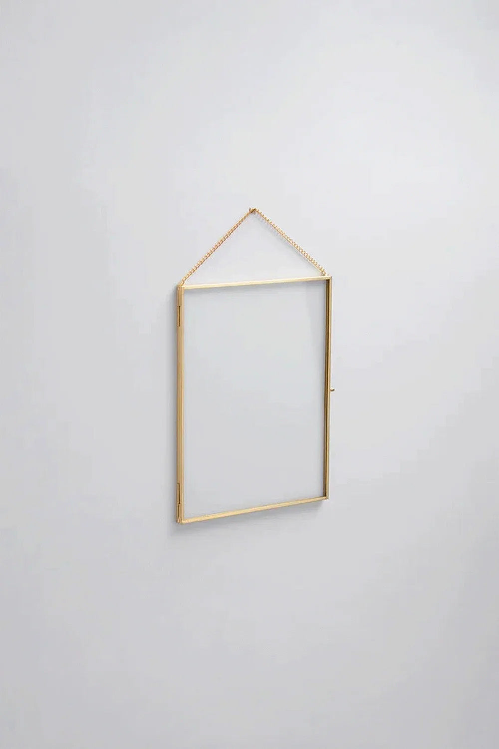 Dikey Pirinç Gold Cam Duvar Askılı Fotoğraf Çerçevesi Kapaklı 25x20cm - 0