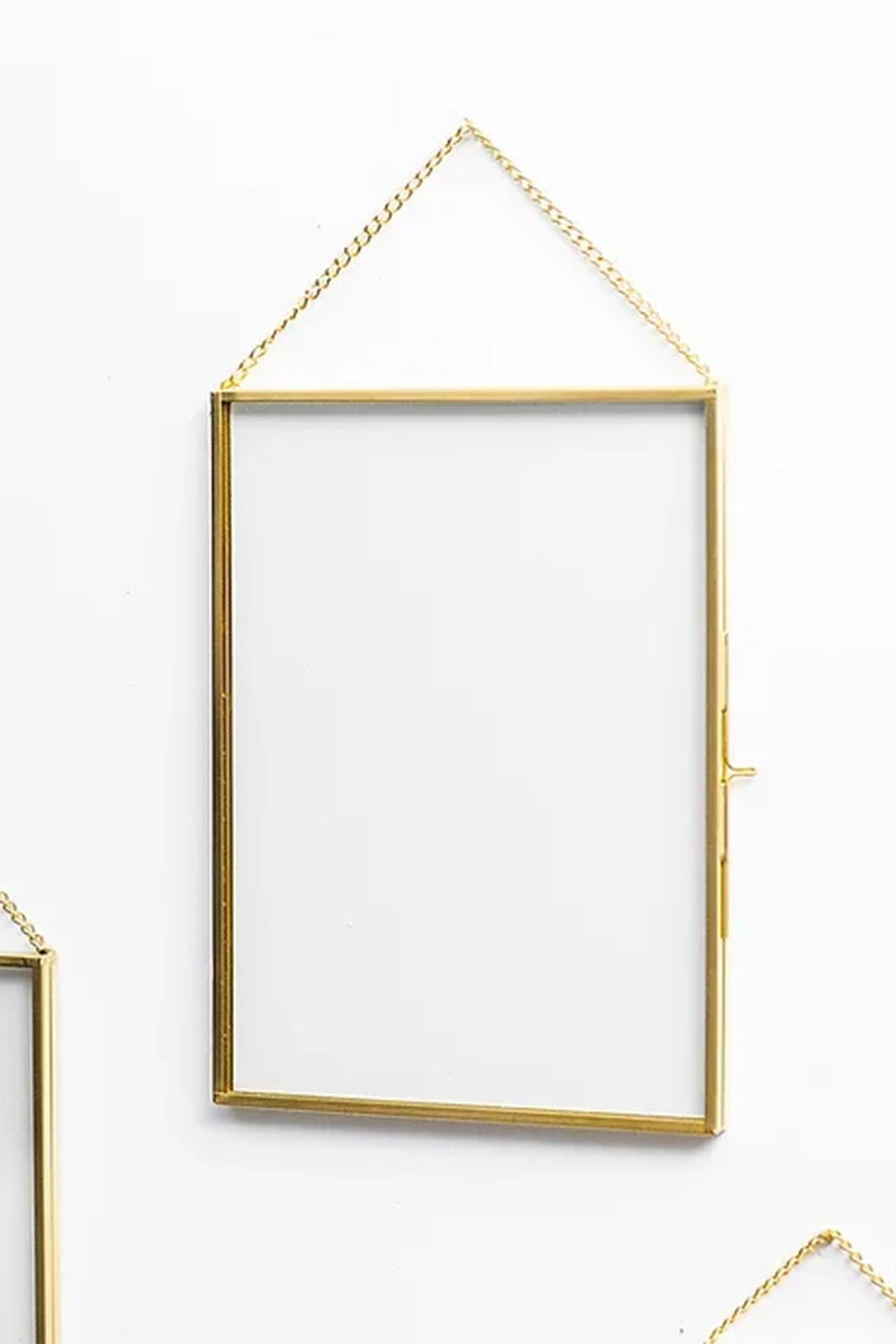 Dikey Pirinç Gold Kapaklı Cam Duvar Askılı Fotoğraf Çerçevesi 20x15cm - 3