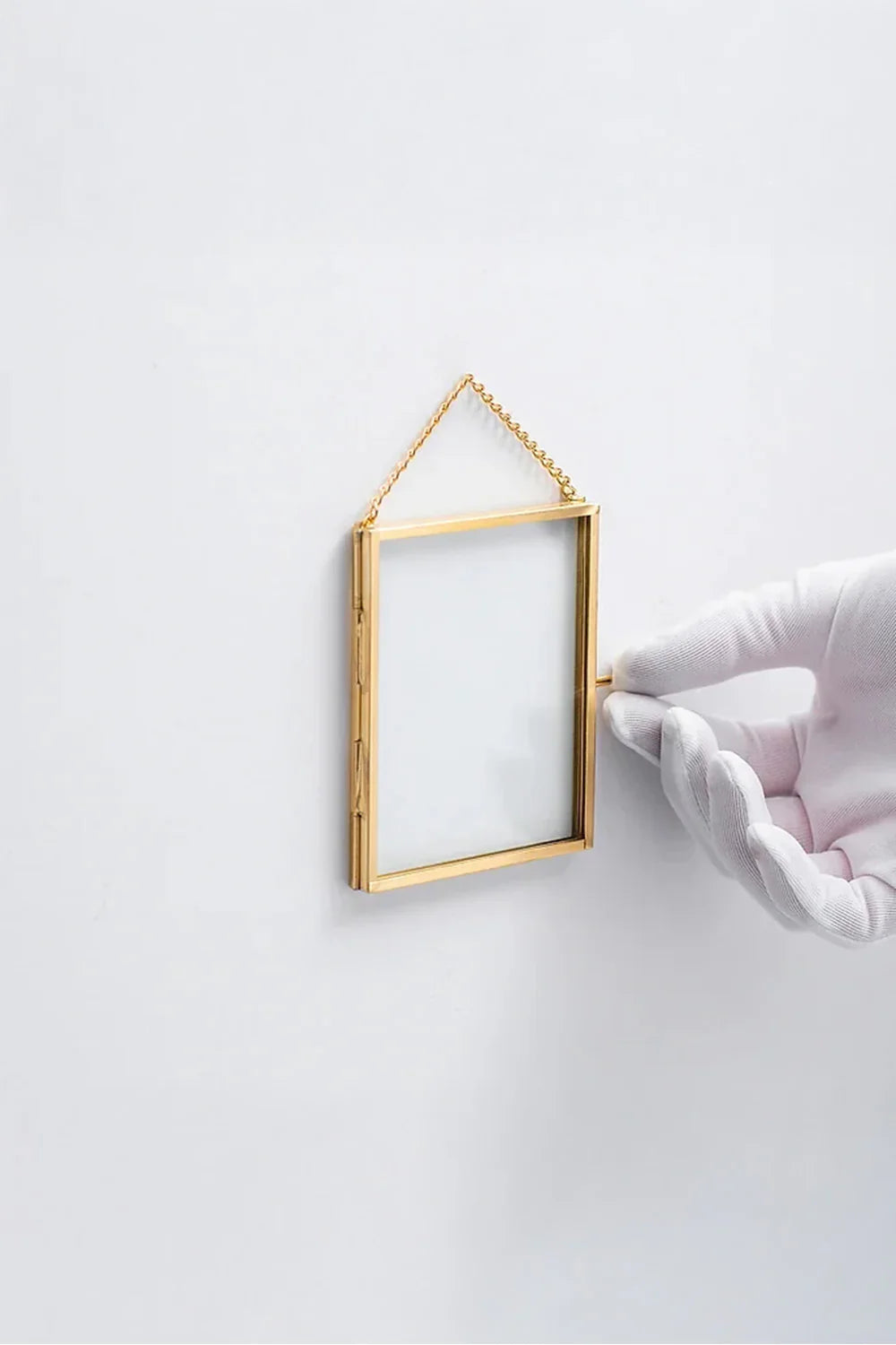 Dikey Pirinç Gold Kapaklı Cam Duvar Askılı Fotoğraf Çerçevesi 10x8cm - 0