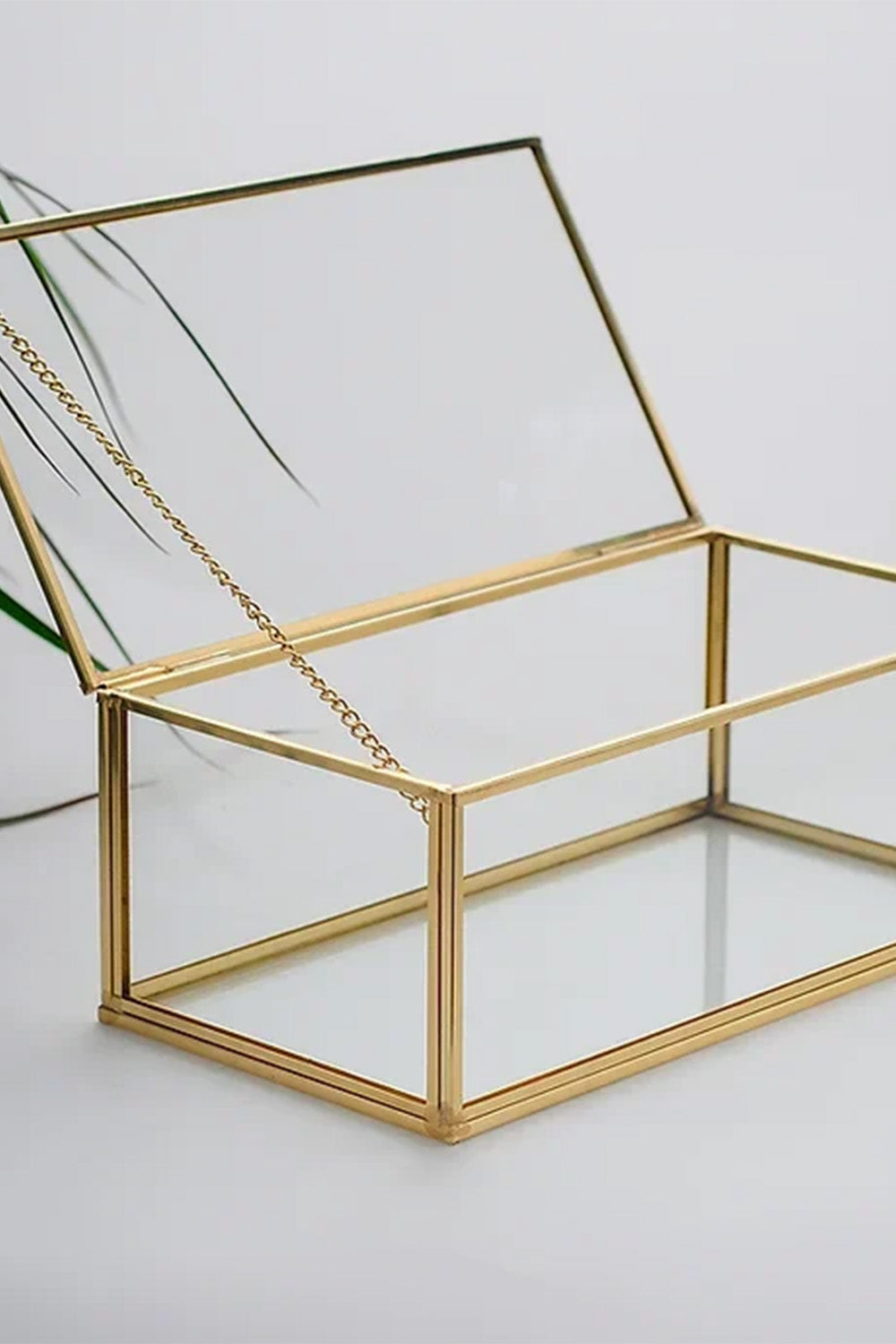 Pirinç Gold Cam Kapaklı Takı Aksesuar Çikolata Fotoğraf Kutusu 23x12x8cm - 3