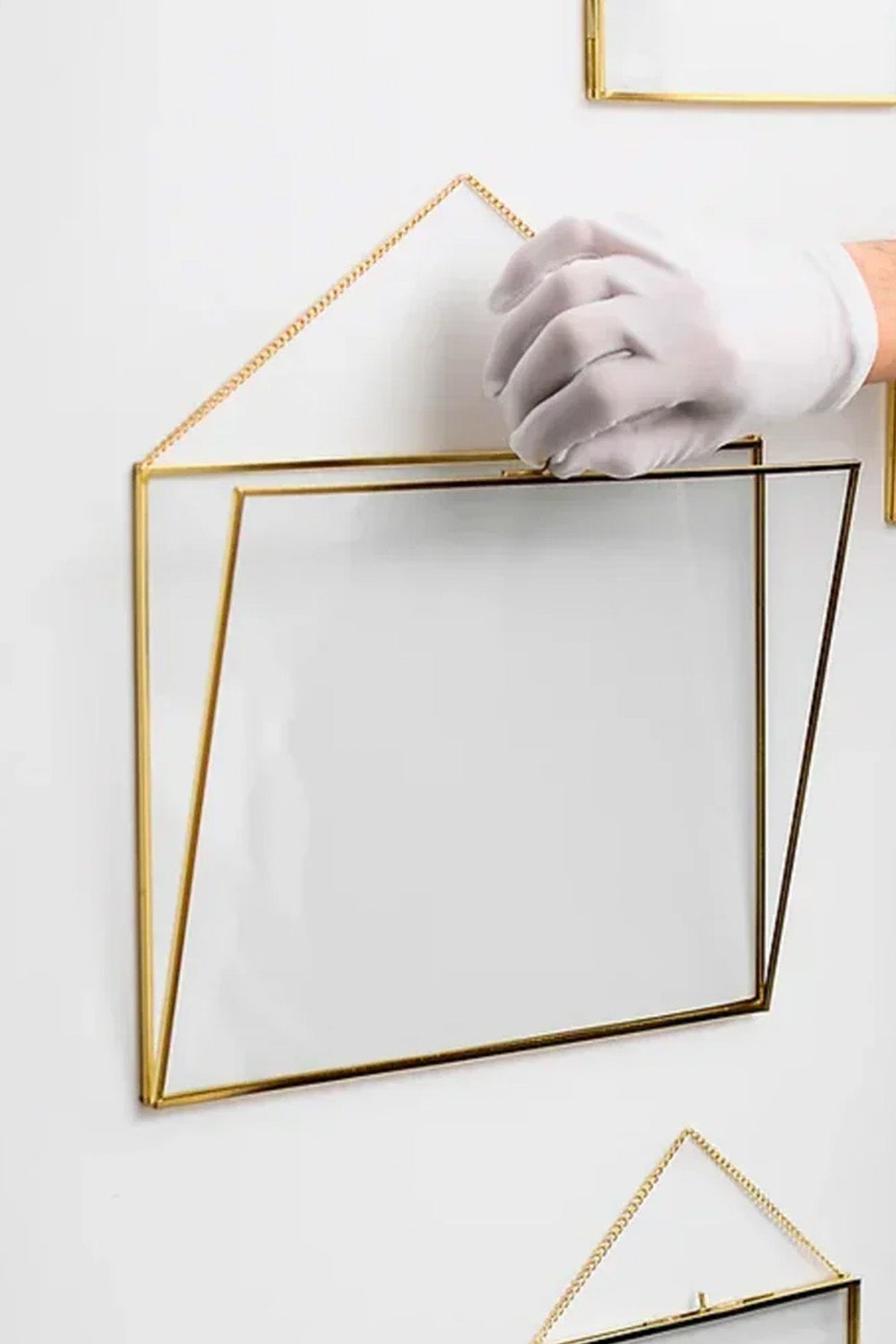 6 Parça Yatay Pirinç Gold Duvar Askılı Kapaklı Cam Fotoğraf Çerçeve Takımı - 1