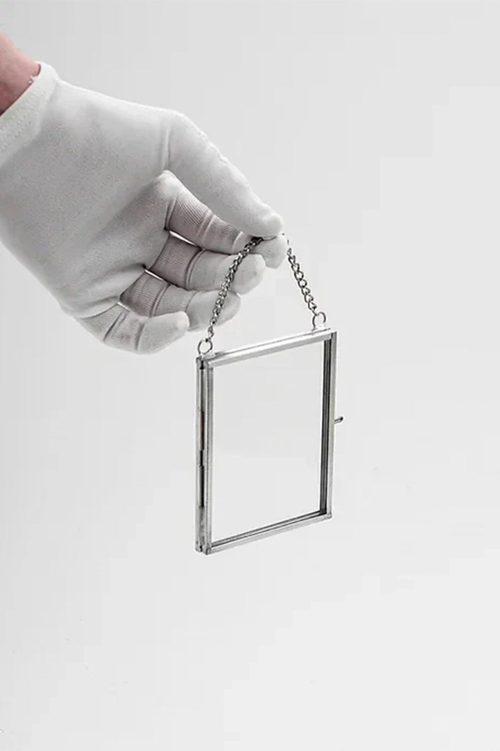 Dikey Gümüş Kapaklı Cam Duvar Askılı Fotoğraf Çerçevesi 10x8cm - 2