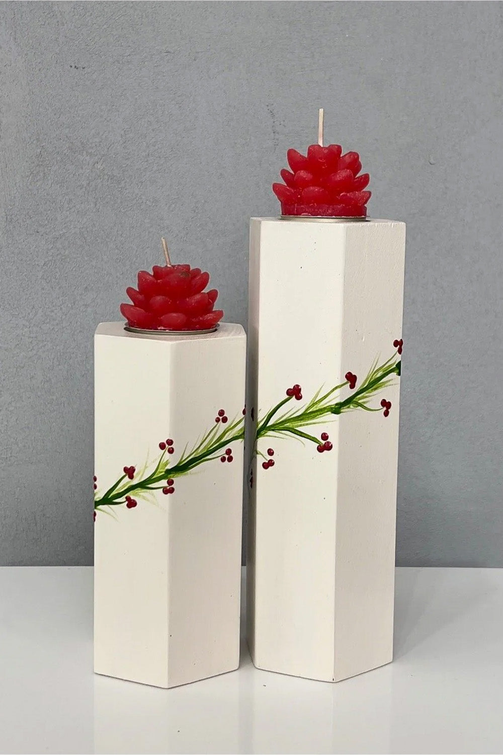 Ahşap Çiçek Desenli İkili Mumluk - 1