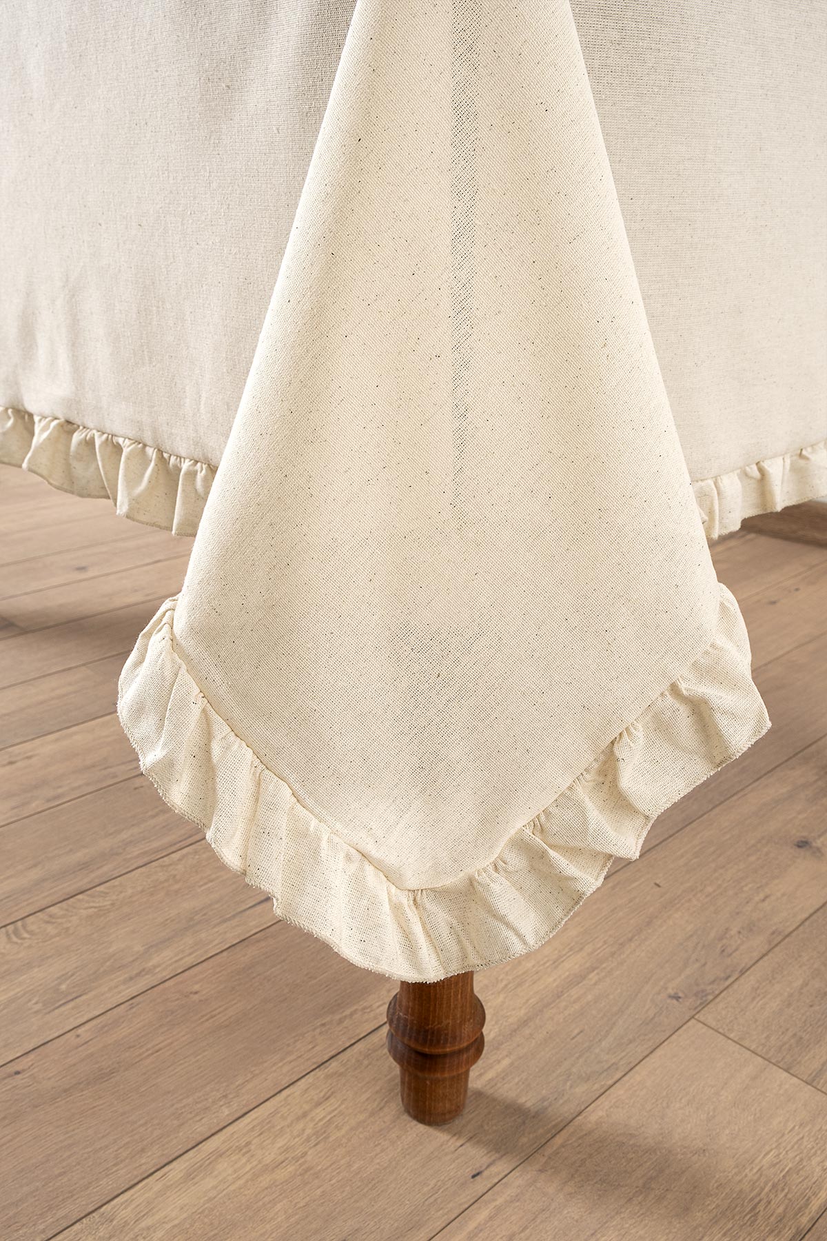 Selendi Firfirli Masa Örtüsü - 11