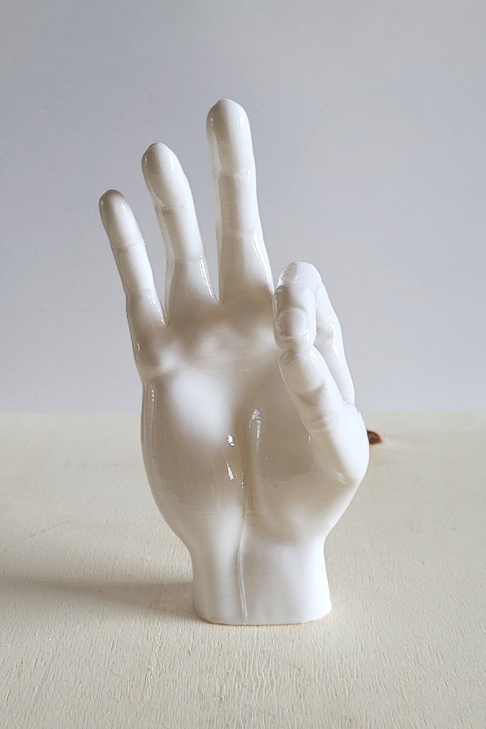 Okey El Figürü | Beyaz - 3