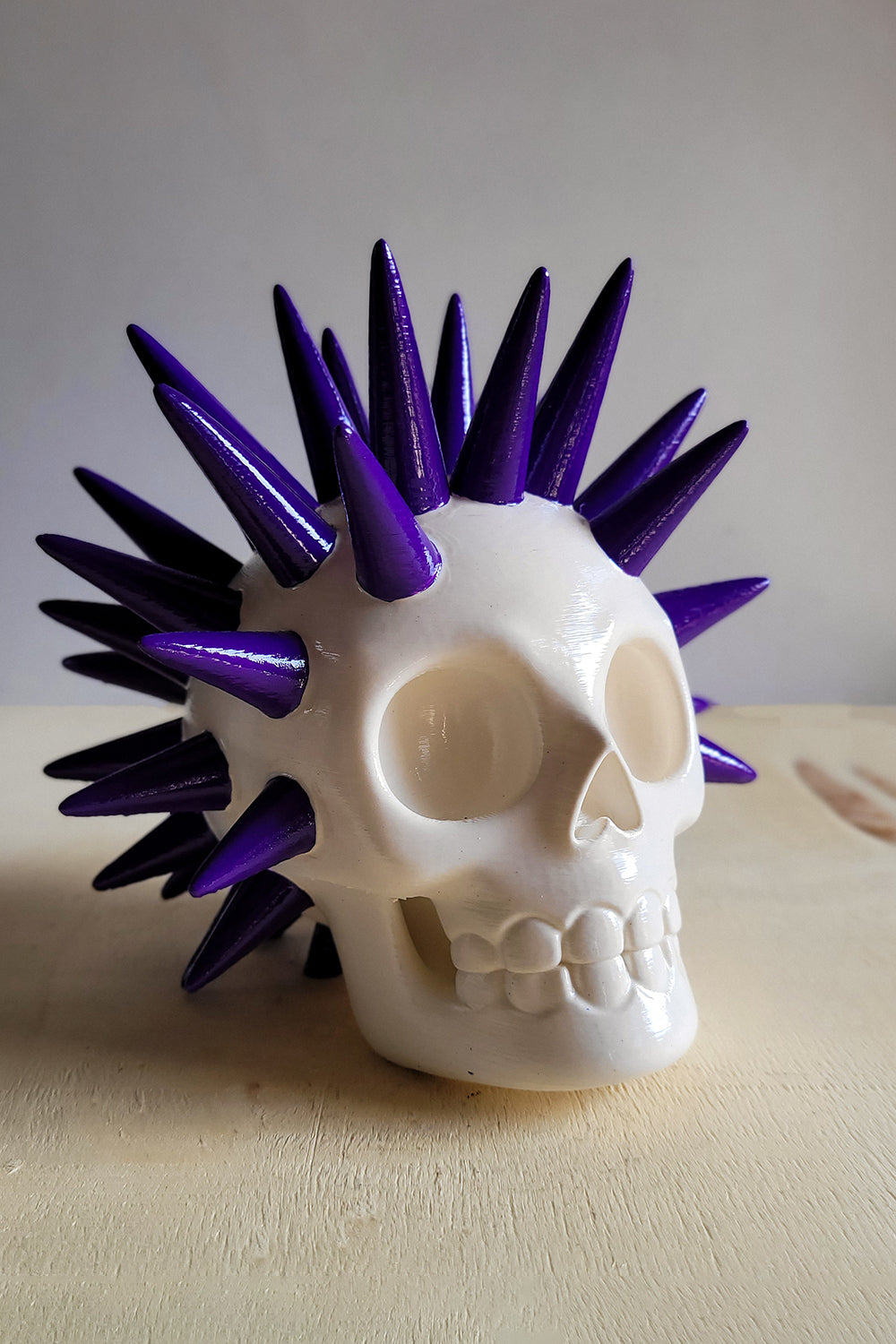 Punk Kafatası Figürü | Uzun Diken - 3