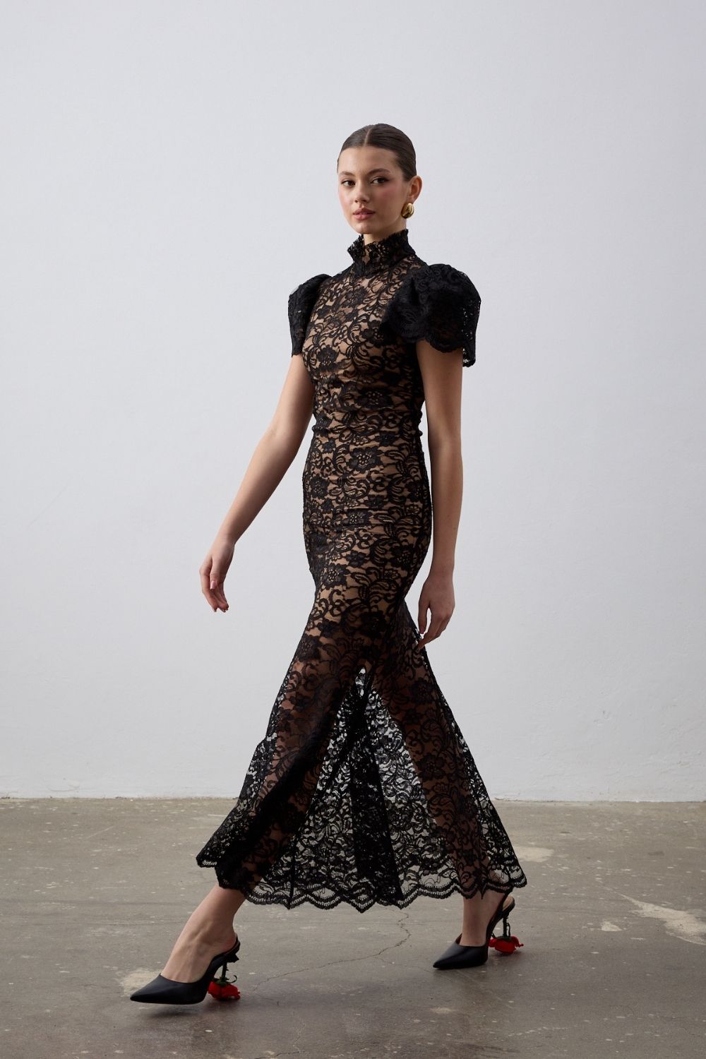 Kısa Kollu Dantelli Siyah Uzun Elbise - 0