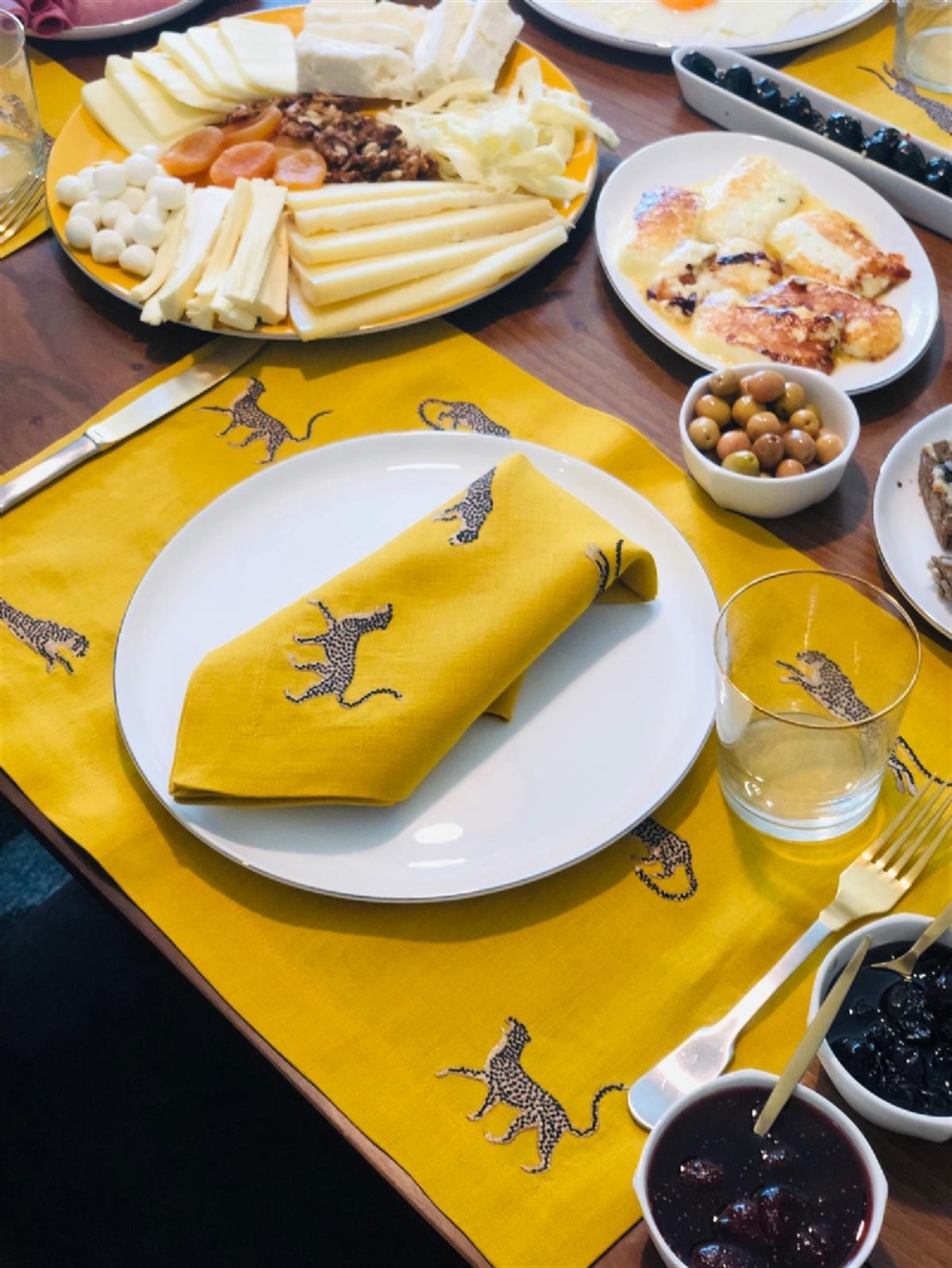 Dekoratif Leopar Desenli Sarı Keten Amerikan Servis - 2 Adet - 0