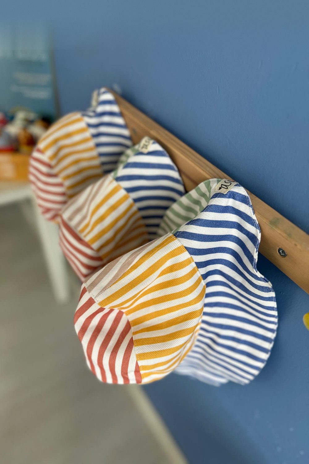 Color Stripe Bucket Şapka - 1