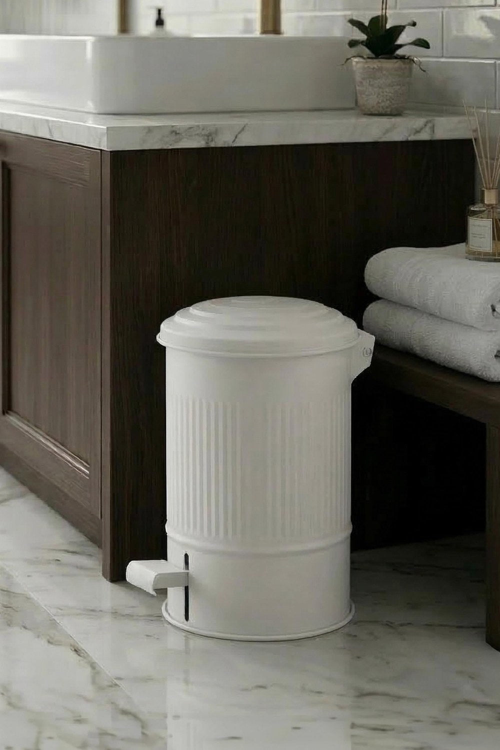 Stripe Mutfak Ve Banyo Çöp Kovası, Beyaz, 5 Lt - 0