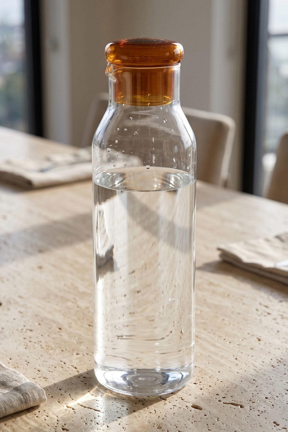Amber Kapaklı Cam Şişe / Sürahi, 950 Ml, 9 × 28 Cm - 0