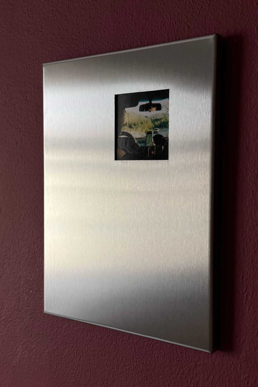 Fırçalanmış Çelik Dikdörtgen Fotoğraf Paneli, Üst Açıklıklı - 23x30 Cm - 1