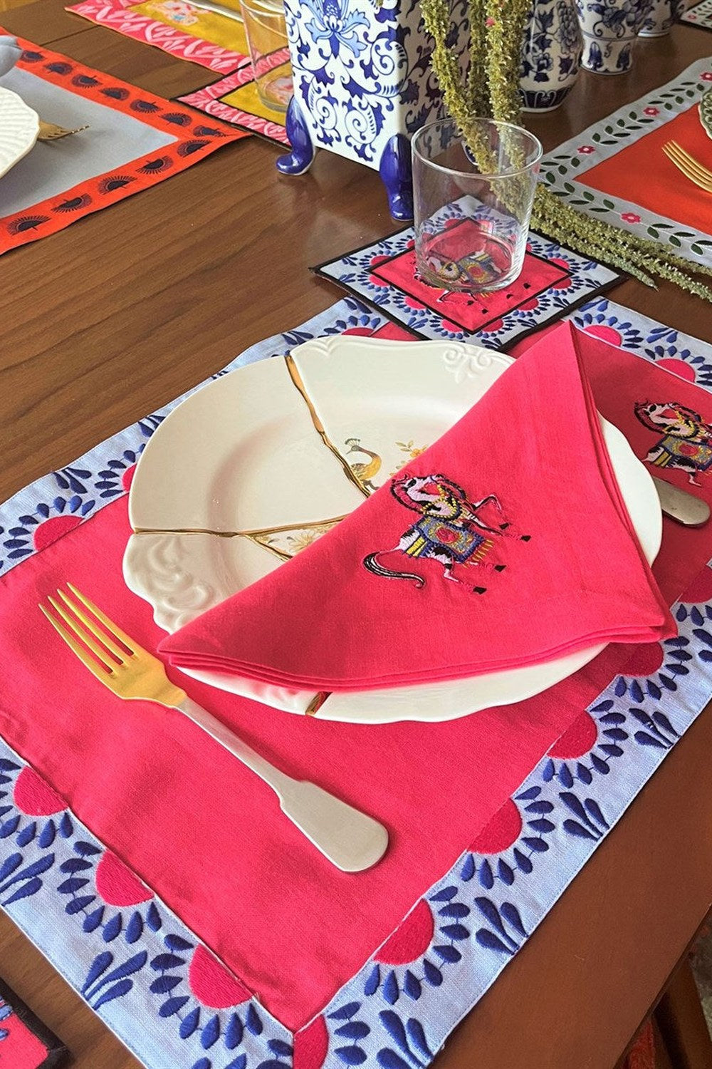 Dekoratif Beyaz At Desenli Pembe Amerikan Servis ( 1 Adet ) - 2