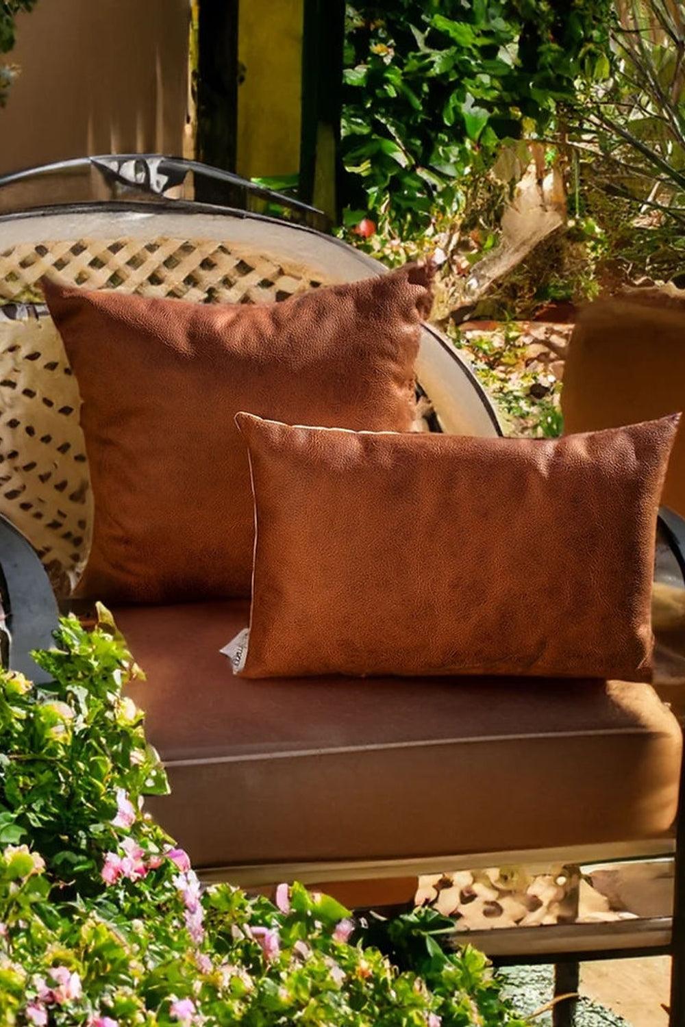 22 Maggio Istanbul-Marte Suni Deri Taba Dekoratif Yastık 50x50 cm-Yastık-1-Milagron.com