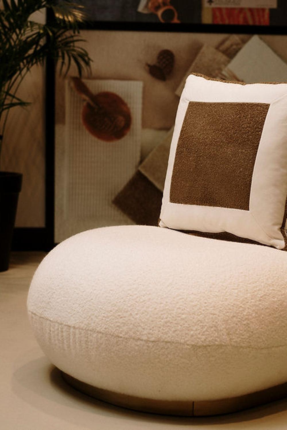 22 Maggio Istanbul-Monte Bianco Kadife Ortası Kahverengi Bukle Kışlık Dekoratif Yastık 50x50 cm-Yastık-2-Milagron.com