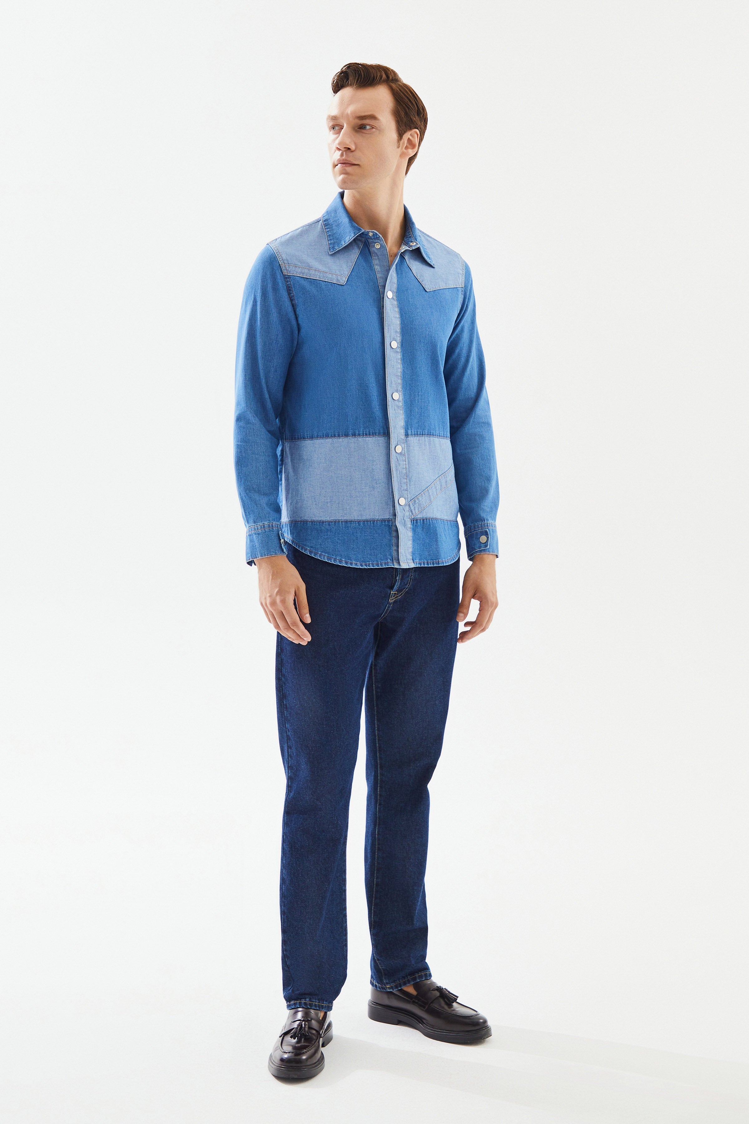 2be4 A-Erkek Açık Mavi şerit Detaylı Denim Gömlek-4-Milagron.com