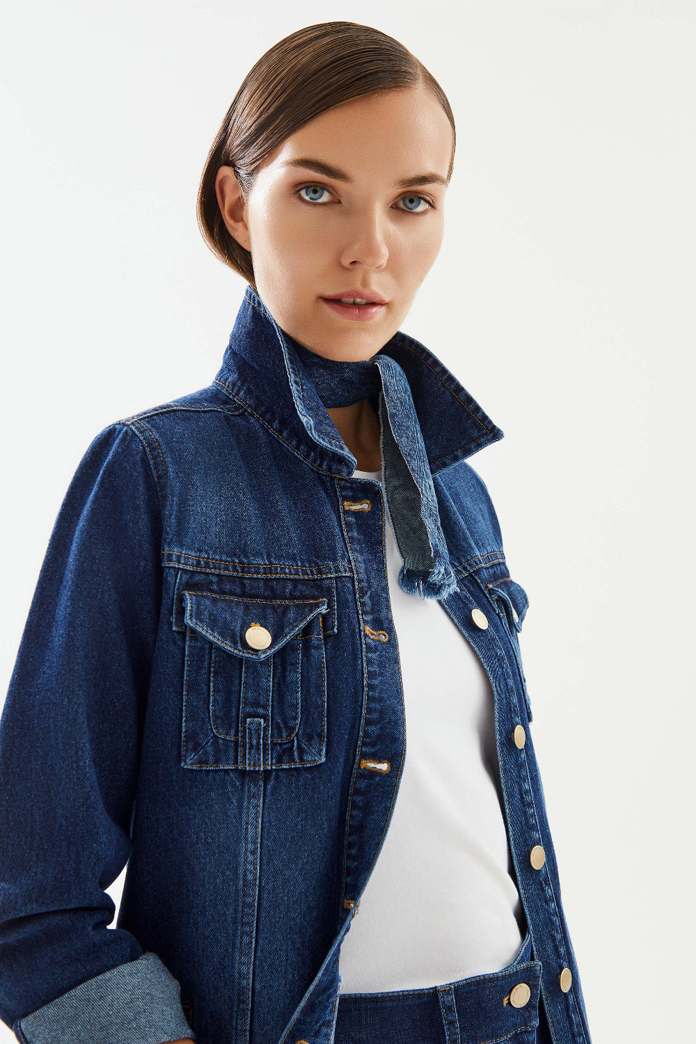 2be4A-Kadın Klasik Denim Ceket-Ceket-4-Milagron.com