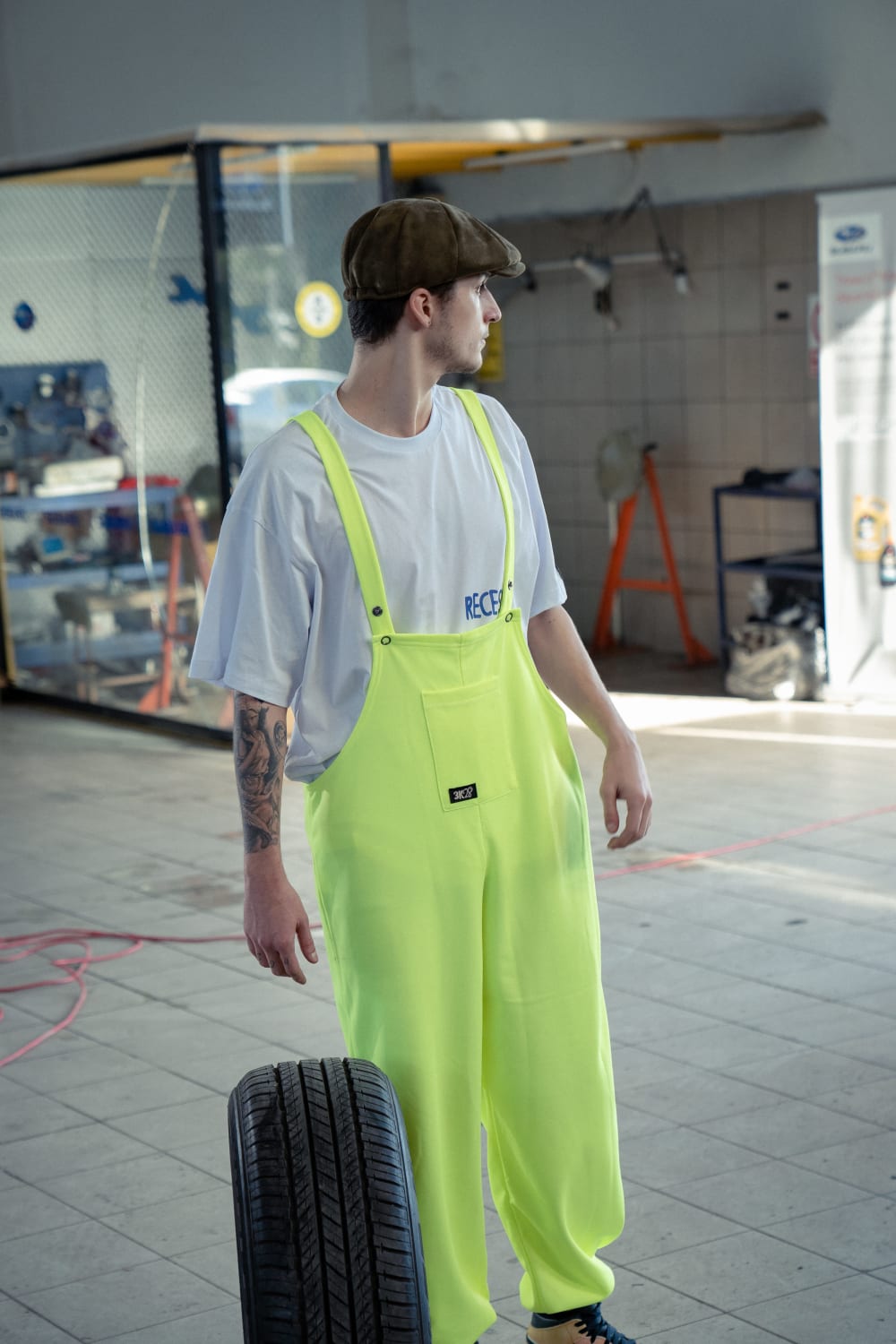 3K28-Neon Sarı Mario-Eşofman-1-Milagron.com