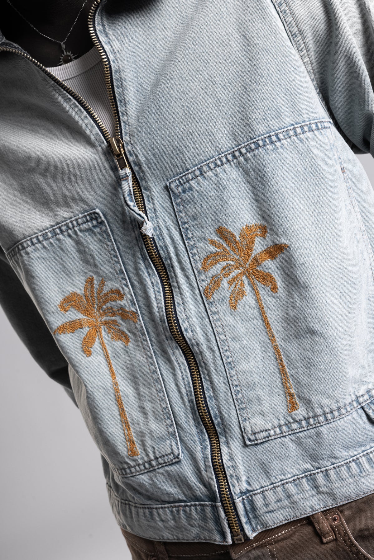 Catch-Büyük Ön Cepli Nakışlı Denim Ceket-Ceket-4-Milagron.com