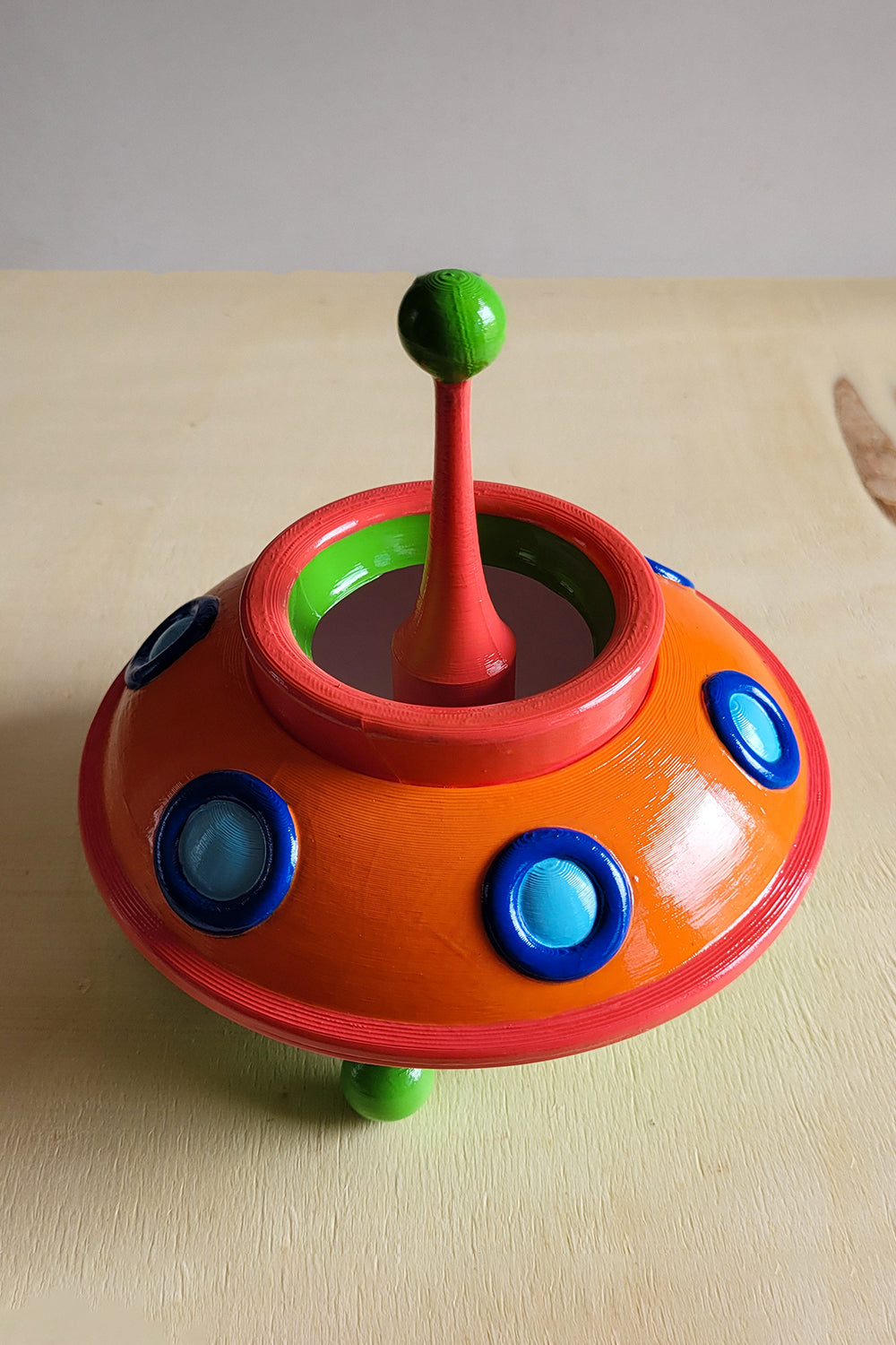 Antenli Ufo Saksı - 5