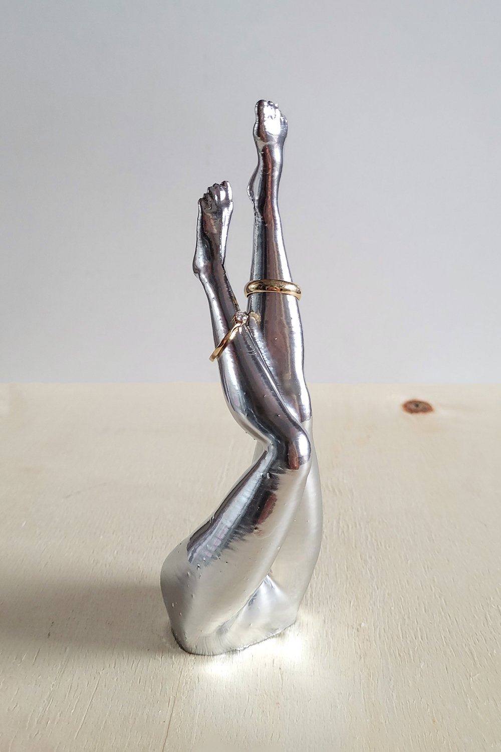 42A35 Home & Living-Bacak Yüzük Düzenleyici | Krom Boyalı-Takı Standı-1-Milagron.com