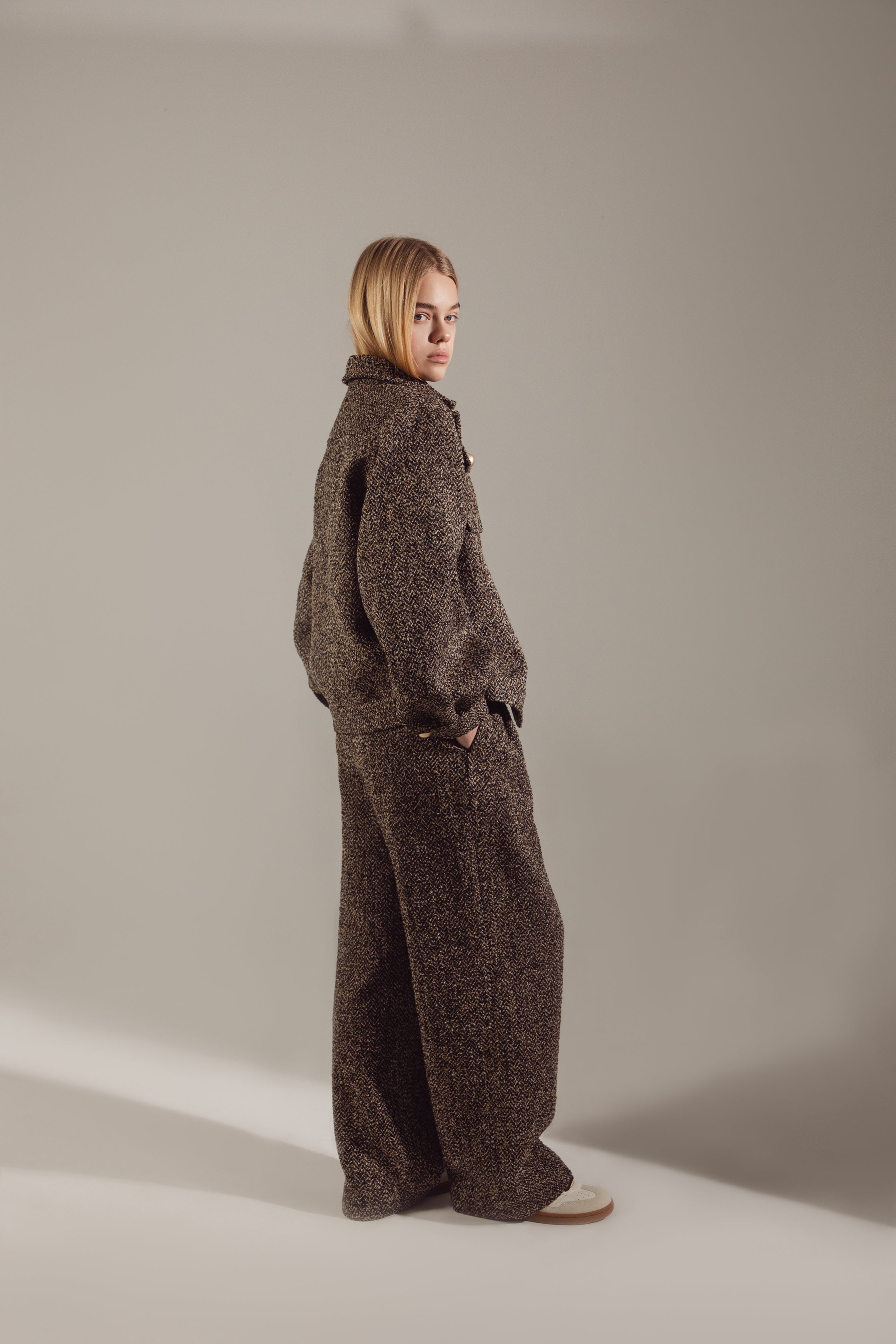 Deep Brown Wool-Blend Quiet Luxury Suit