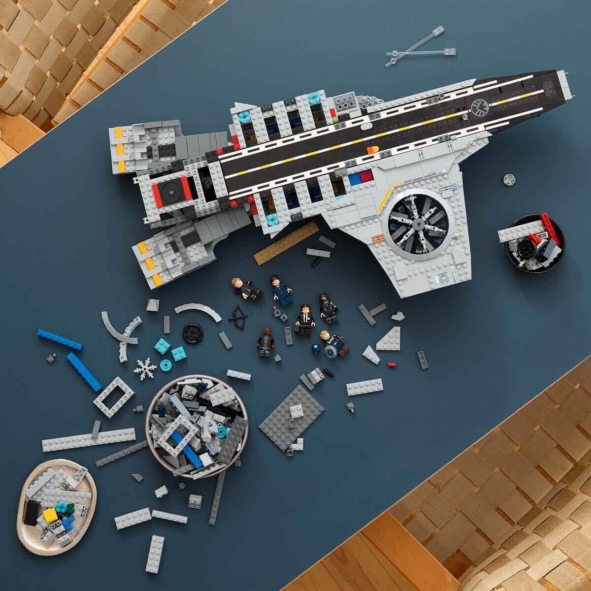 76354 Lego Marvel Helicarrier 3057 Parça +18 Yaş