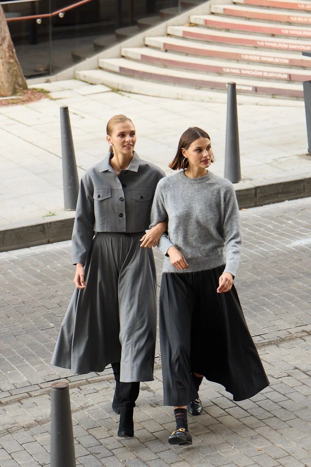 A Simple Way Co-Amy Etek Antrasit-Elbise-1-Milagron.com