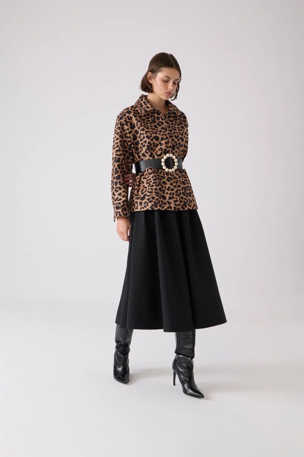 A Simple Way Co-Clara Siyah-Etek-1-Milagron.com