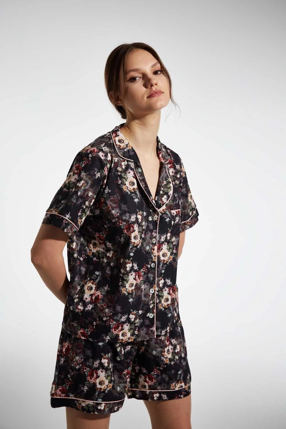 A Simple Way Co-Winter Flower Saten Pijama Takımı-Pijama Takımı-1-Milagron.com