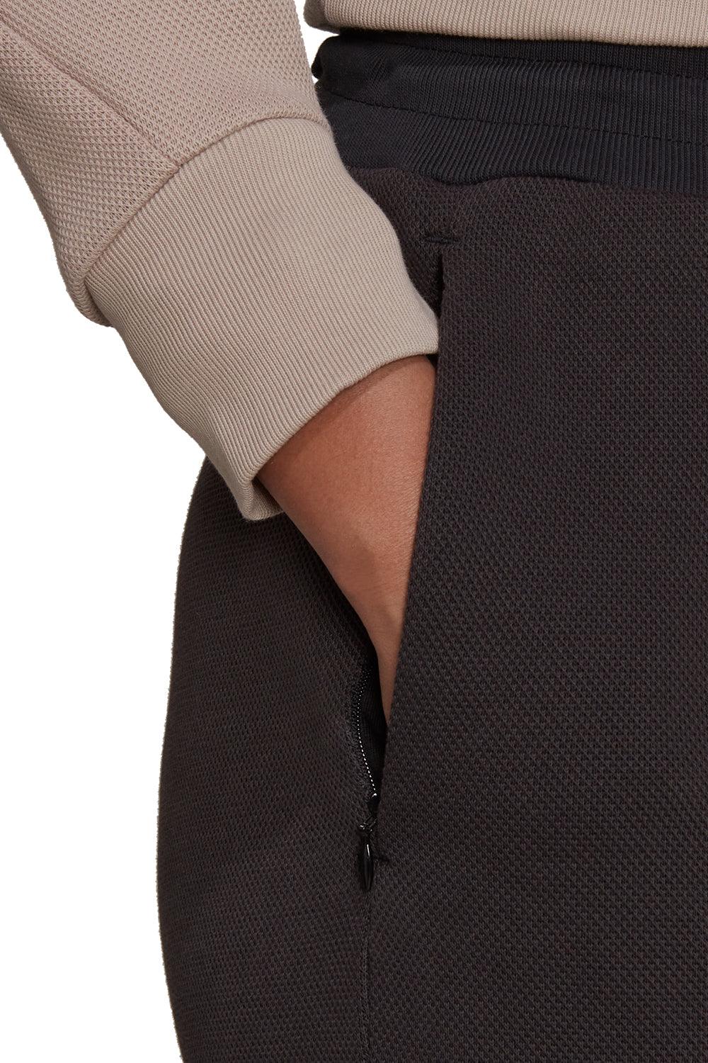 Adidas-Badge of Sport Pants-Eşofman-4-Milagron.com