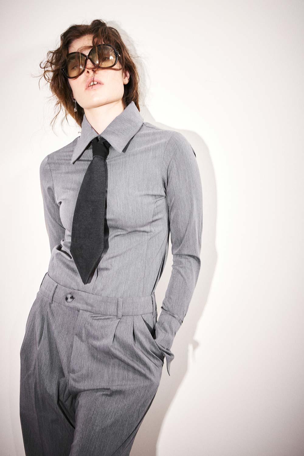 Agic-Gri Sivri Yaka Geniş Manşetli Gömlek-Gömlek-5-Milagron.com