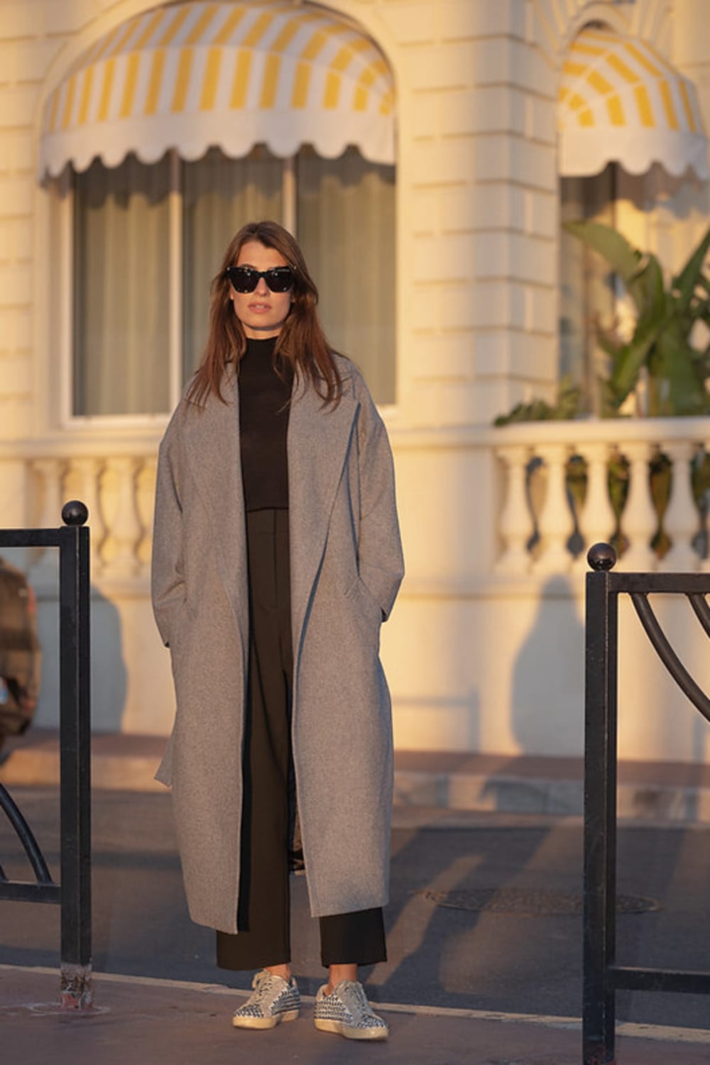 Amour Et Naturel-Uzun Oversize Kuşaklı Palto-Kaban-1-Milagron.com