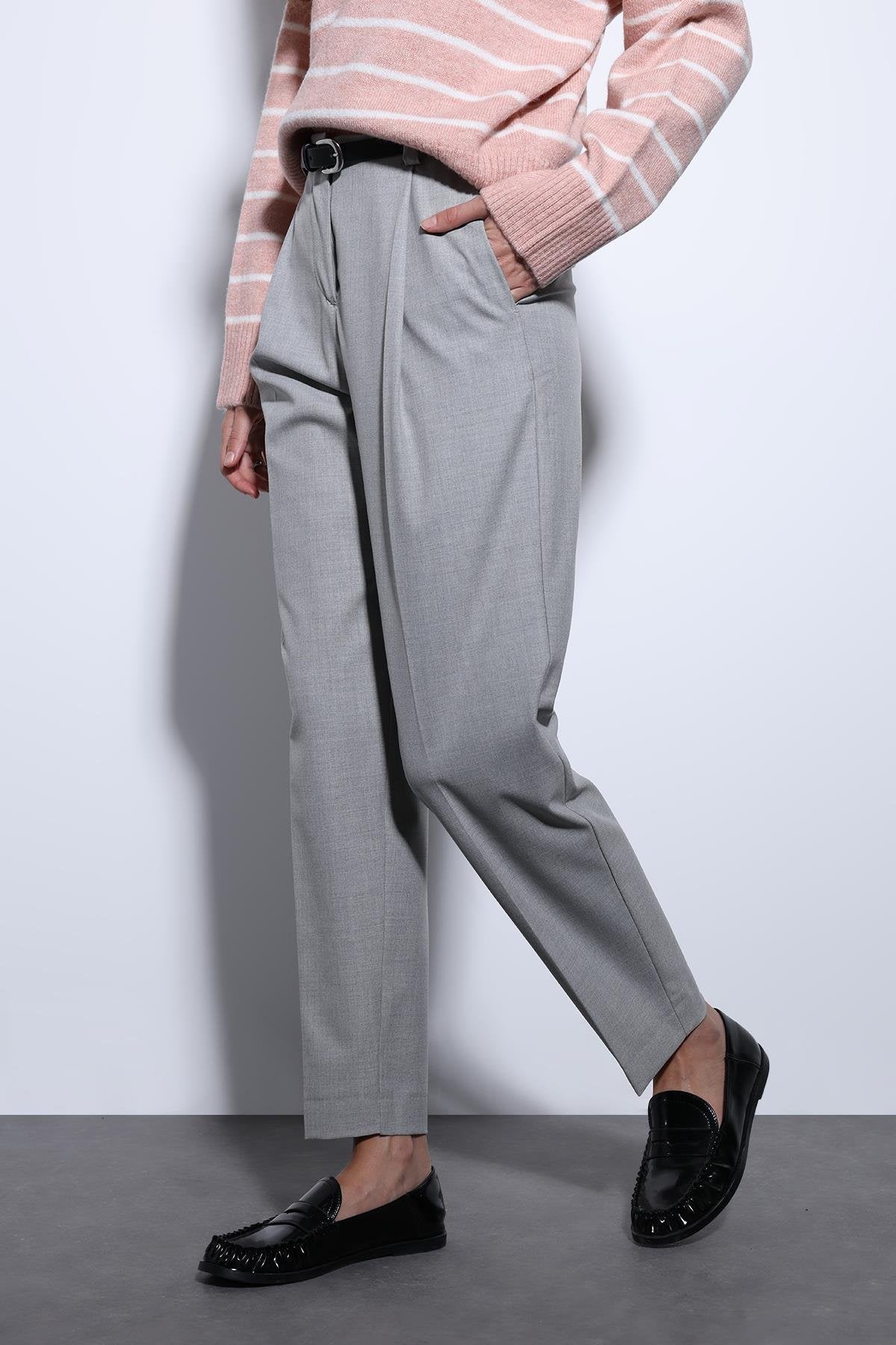 Antioch-Açık Gri Pensli Kadın Pantolon-Kumaş Pantolon-2-Milagron.com