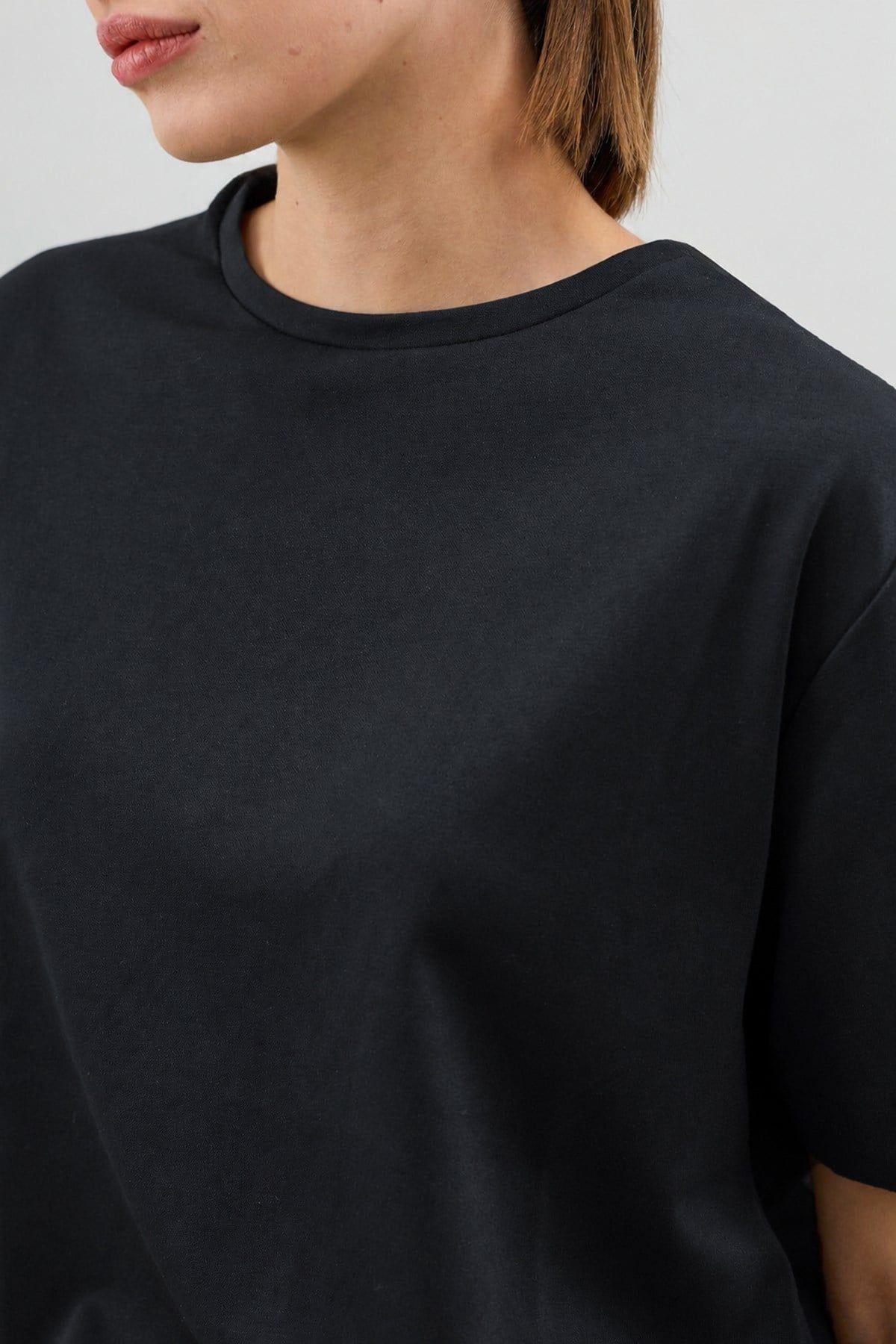 Antioch Antrasit Dökümlü Kadın T-Shirt