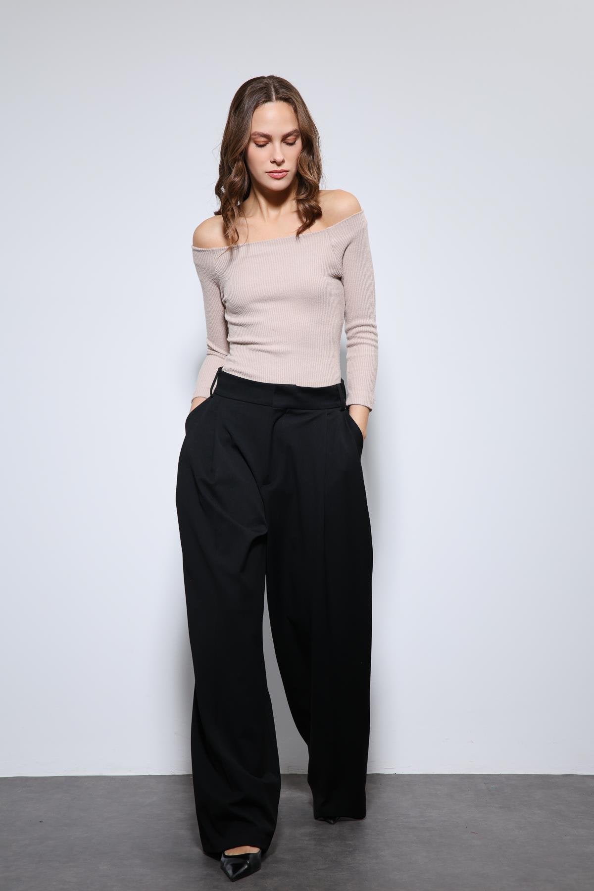 Antioch-Bej Açık Omuz Detaylı Top-Top-1-Milagron.com