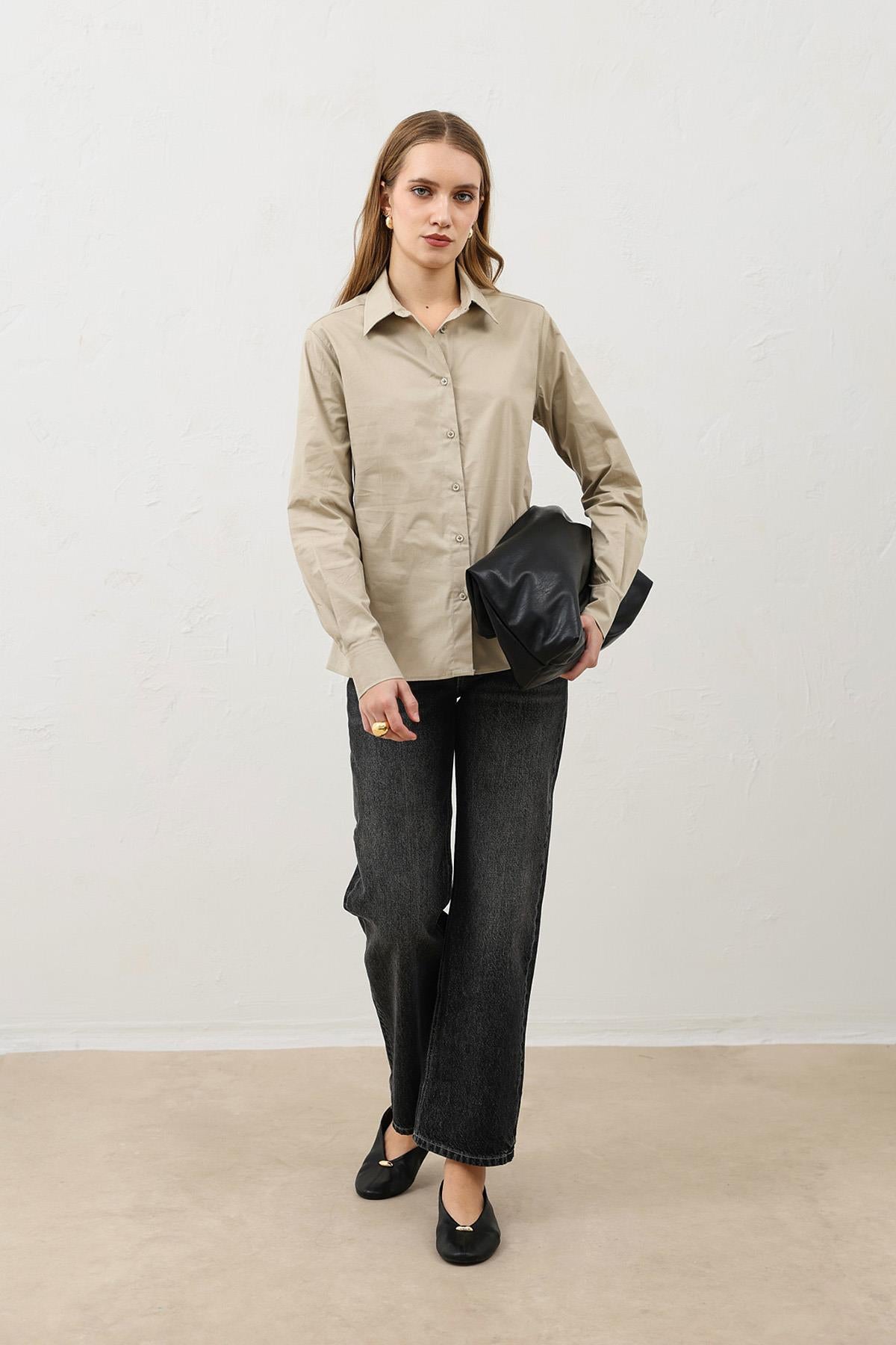 Antioch Bej Basic Slim Fit Kadın Gömlek
