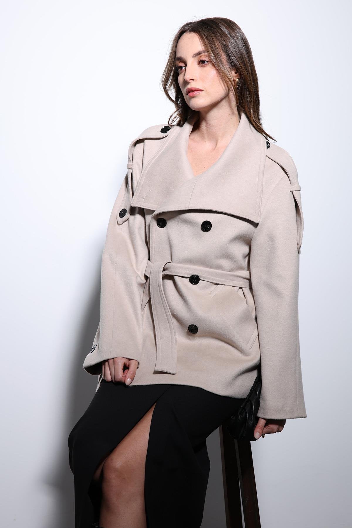 Antioch-Bej Dik Yaka Kruvaze Kadın Kaban-Kaban-6-Milagron.com