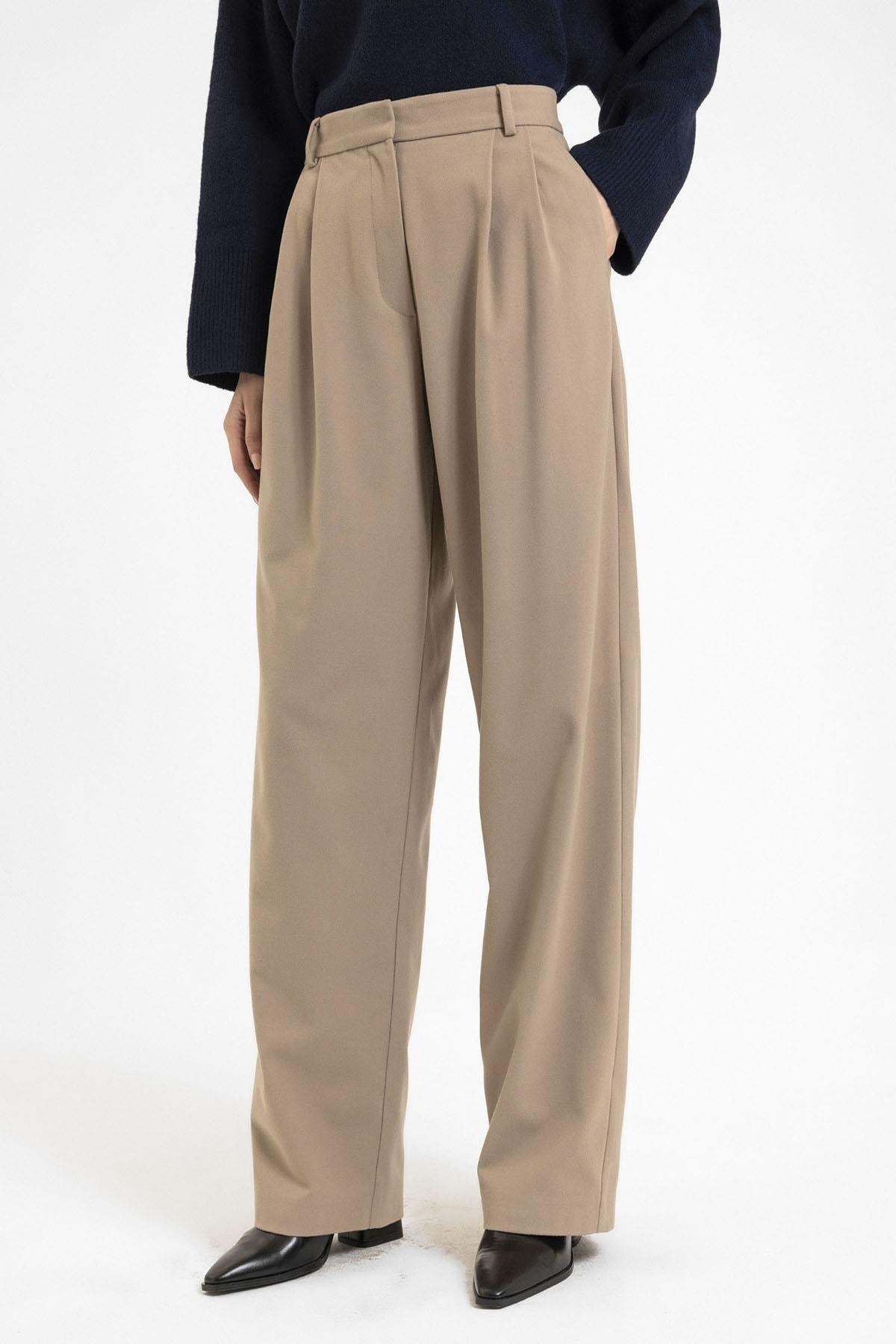 Antioch-Bej Kadın Yüksek Bel Pens Detaylı Straight Fit Pantolon-Kumaş Pantolon-3-Milagron.com