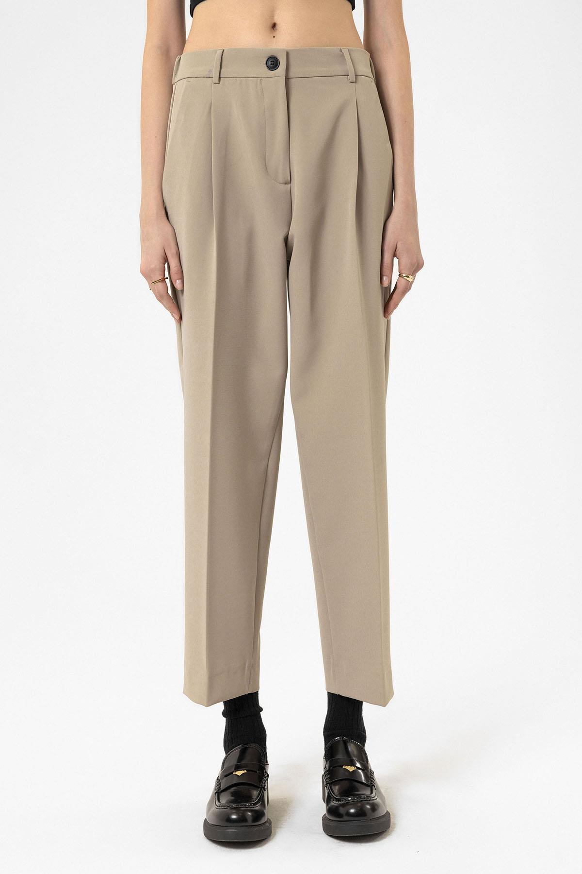 Antioch-Bej Kadın Yüksek Bel Straight Fit Kısa Pantolon-Kumaş Pantolon-1-Milagron.com