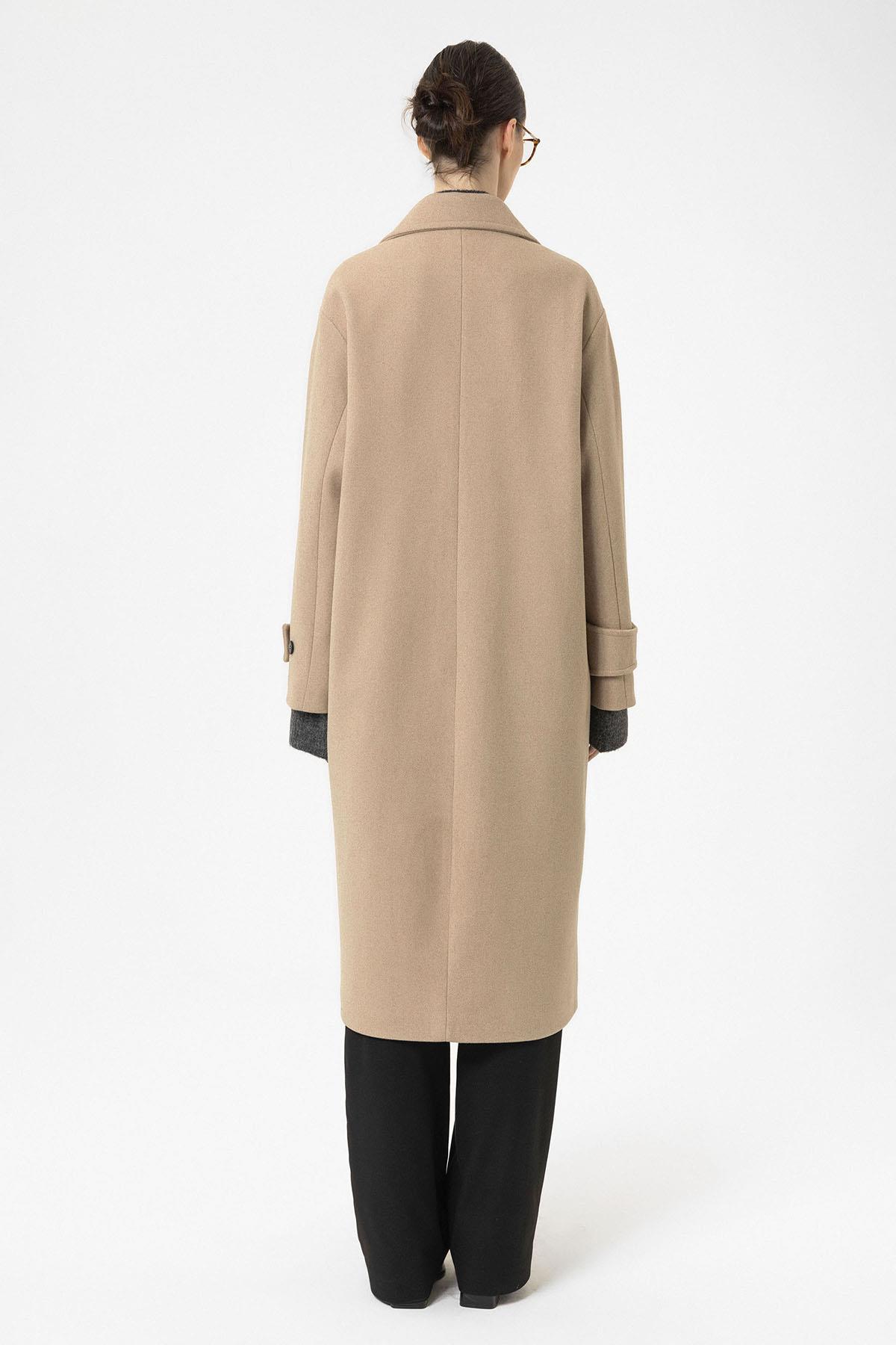 Antioch-Bej Kadın Yumuşak Dokulu Oversize Kruvaze Kaban-Kaban-8-Milagron.com