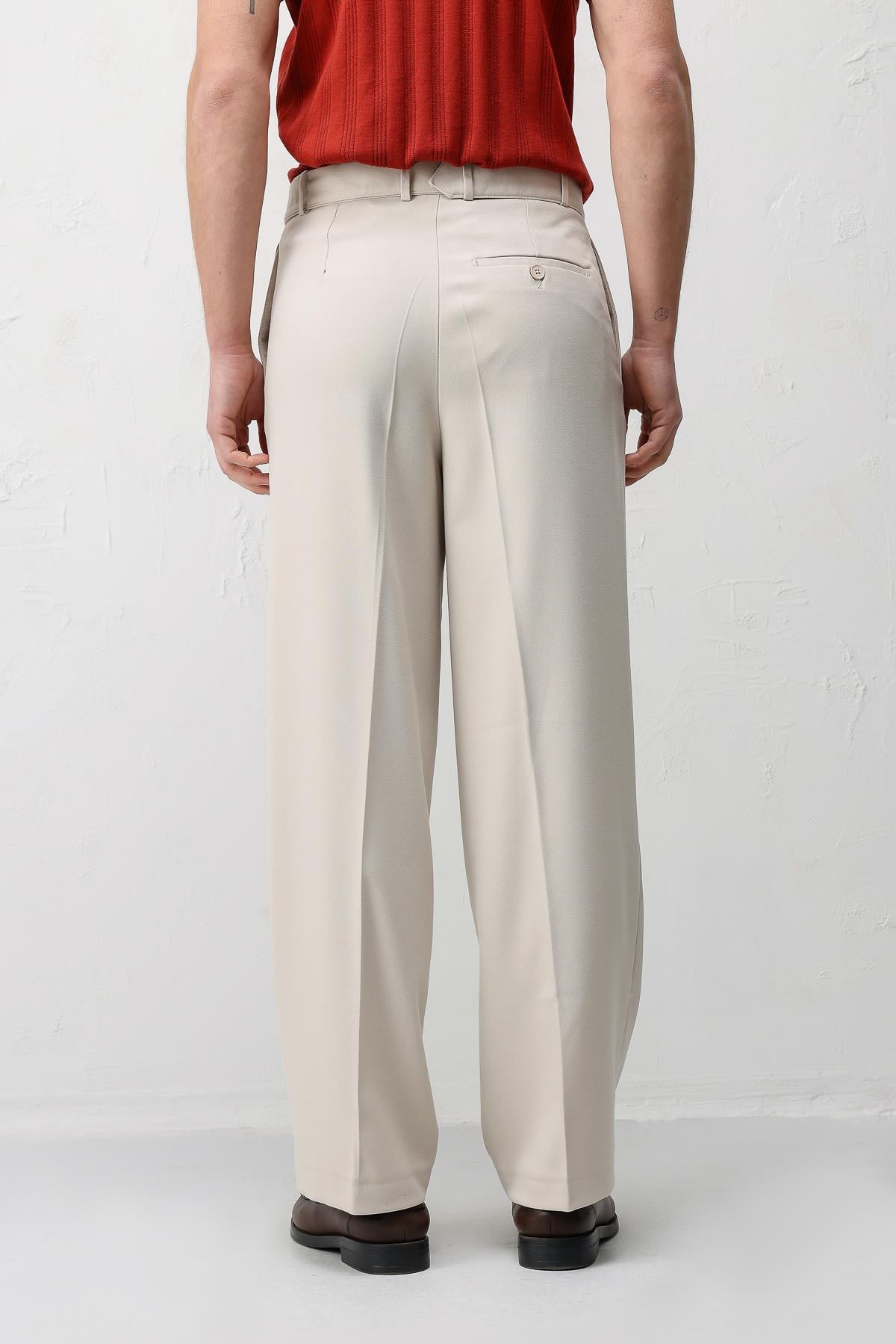 Antioch Bej Relaxed Fit Kemerli Erkek Pantolon
