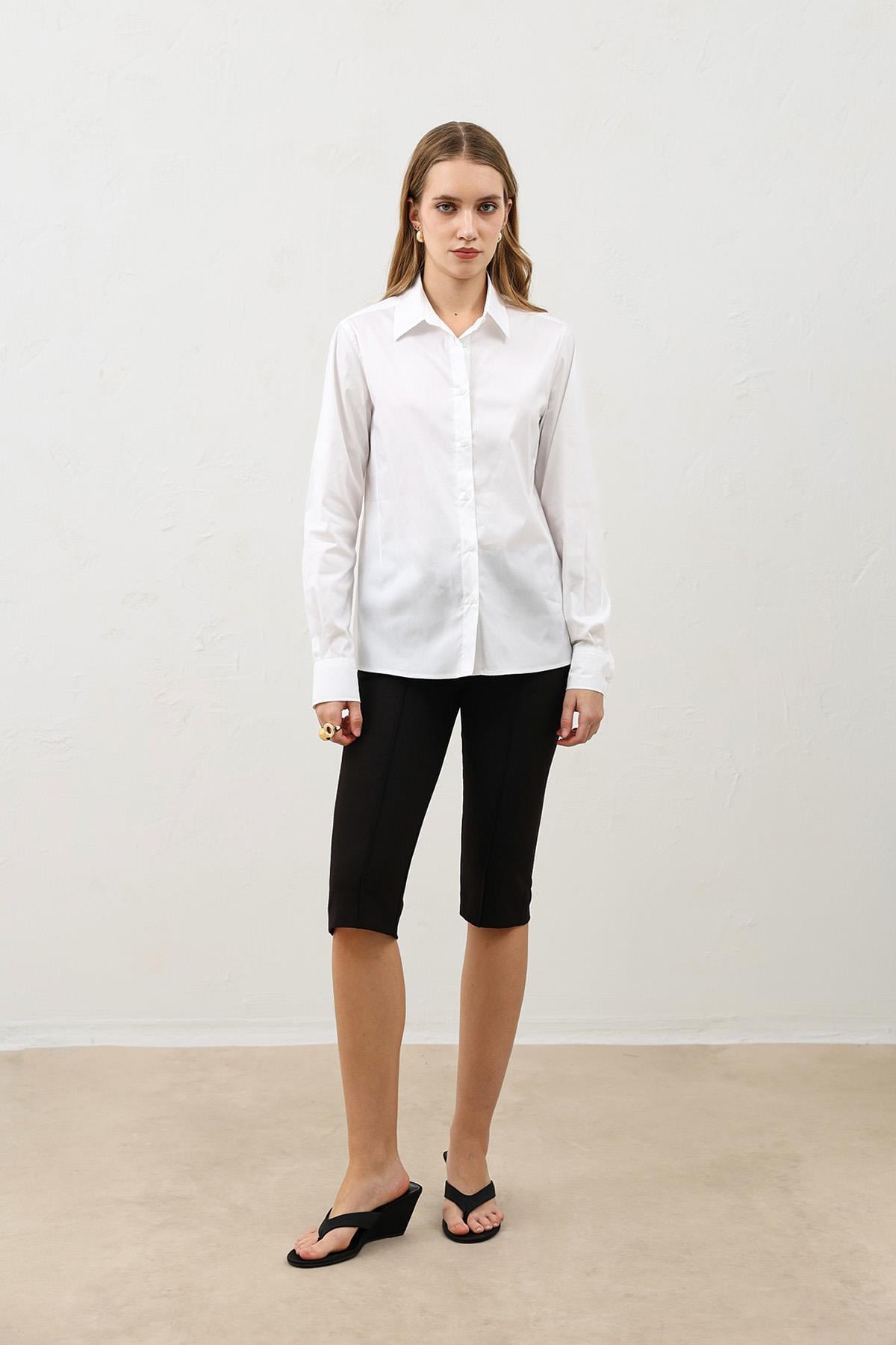 Antioch Beyaz Basic Slim Fit Kadın Gömlek