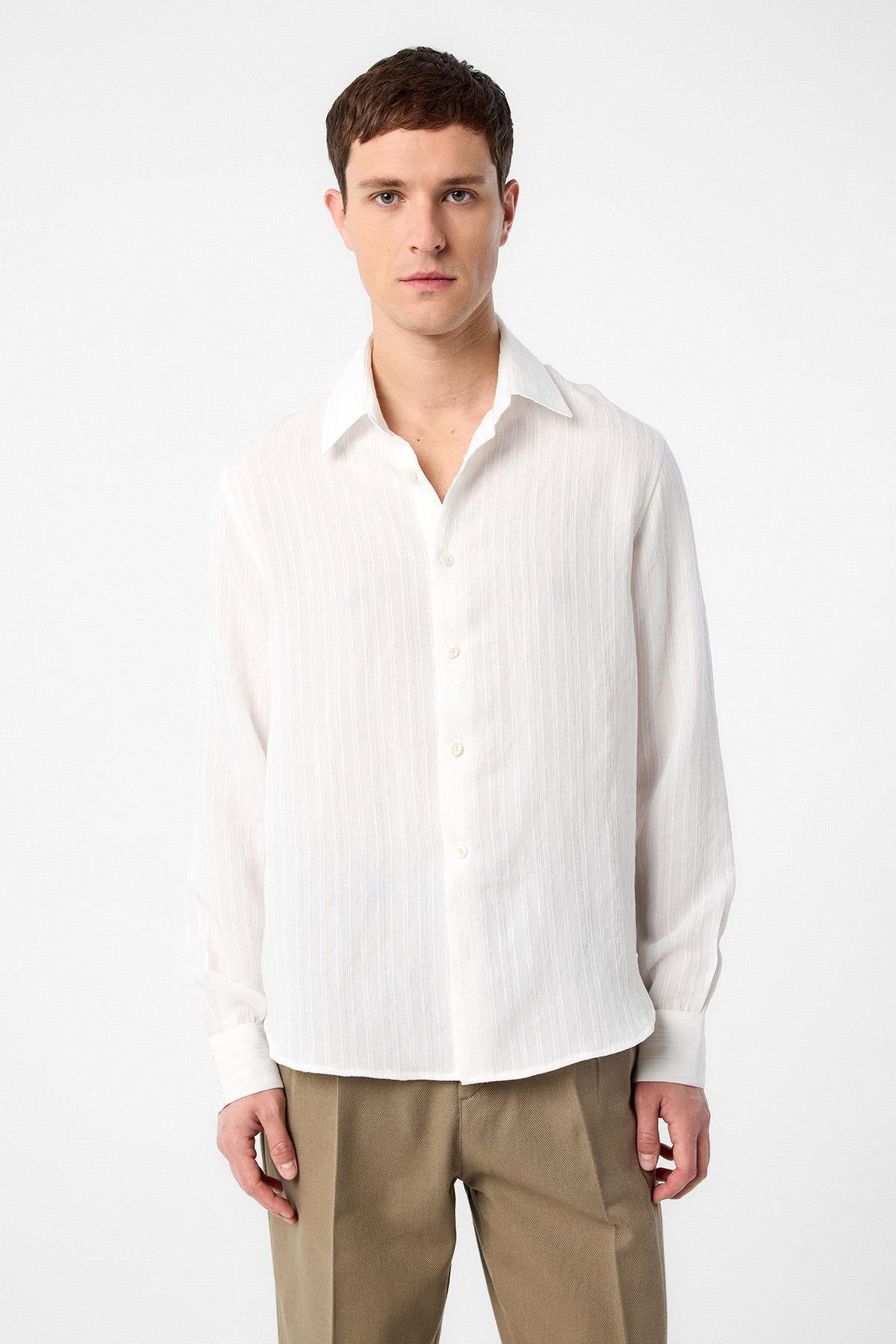 Antioch-Beyaz Çizgili Ve Dokulu Erkek Gömlek-Gömlek-1-Milagron.com