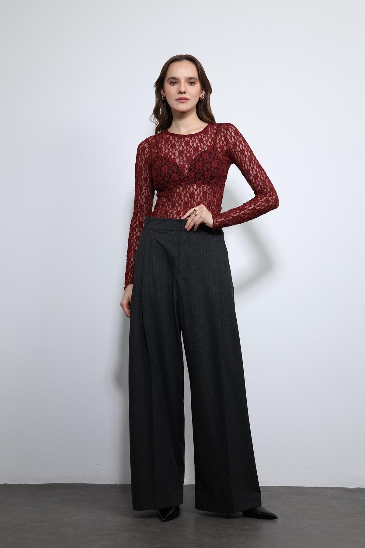 Antioch-Bordo Dantel Detaylı Transparan Bluz-Bluz-3-Milagron.com